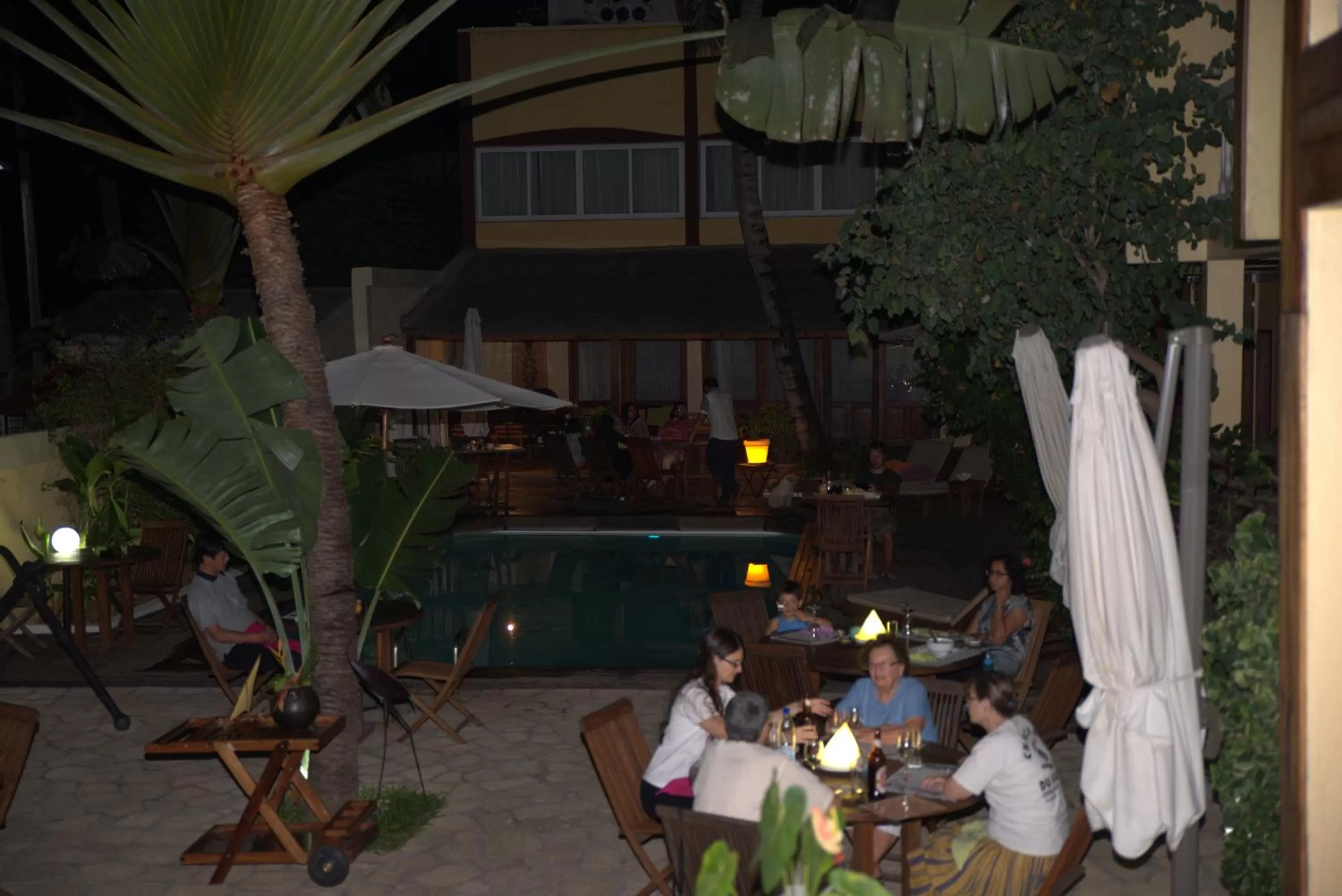 Patio in Hôtel Restaurant Coco Lodge Majunga