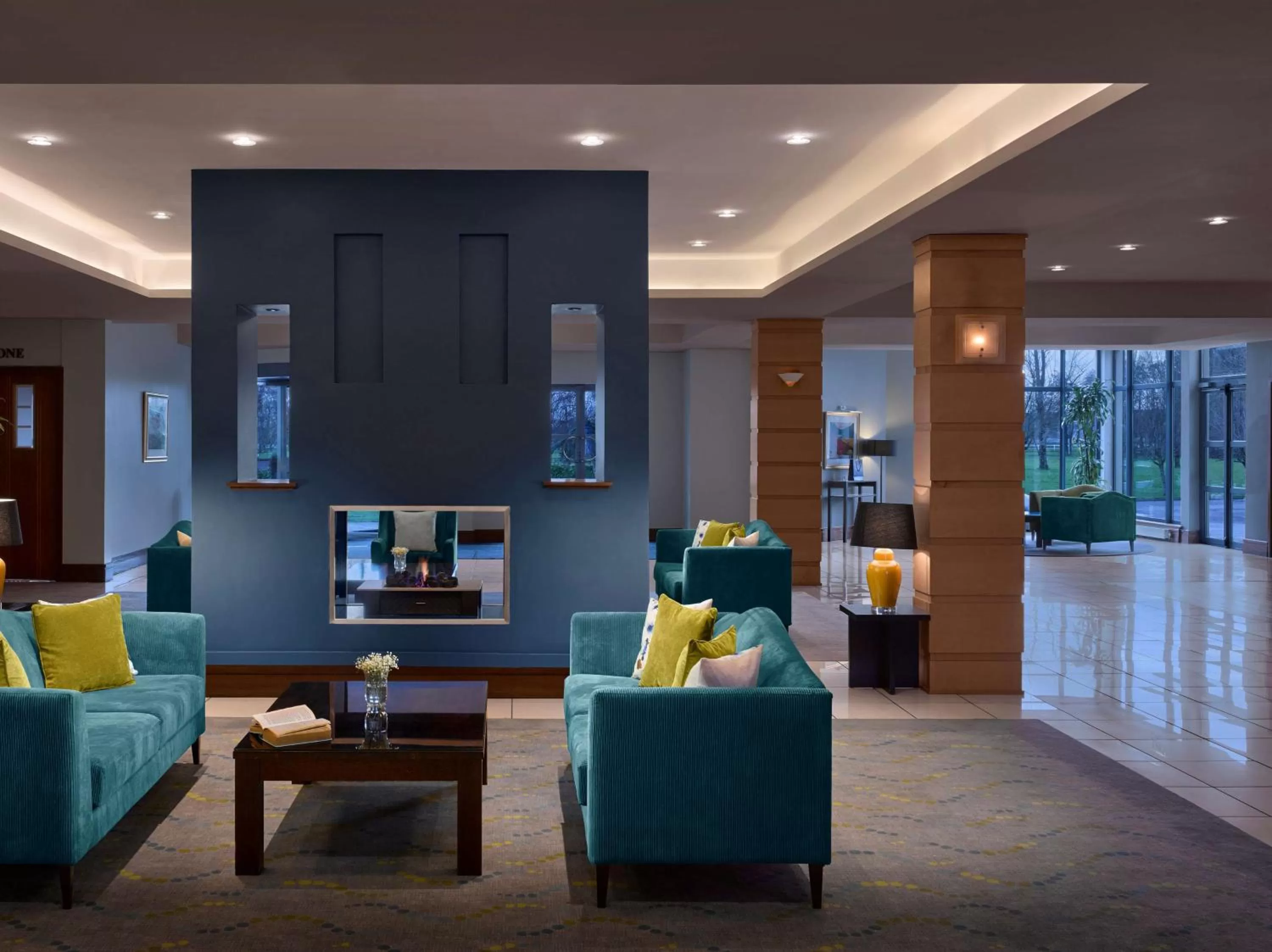 Lobby or reception in Radisson BLU Hotel and Spa, Limerick