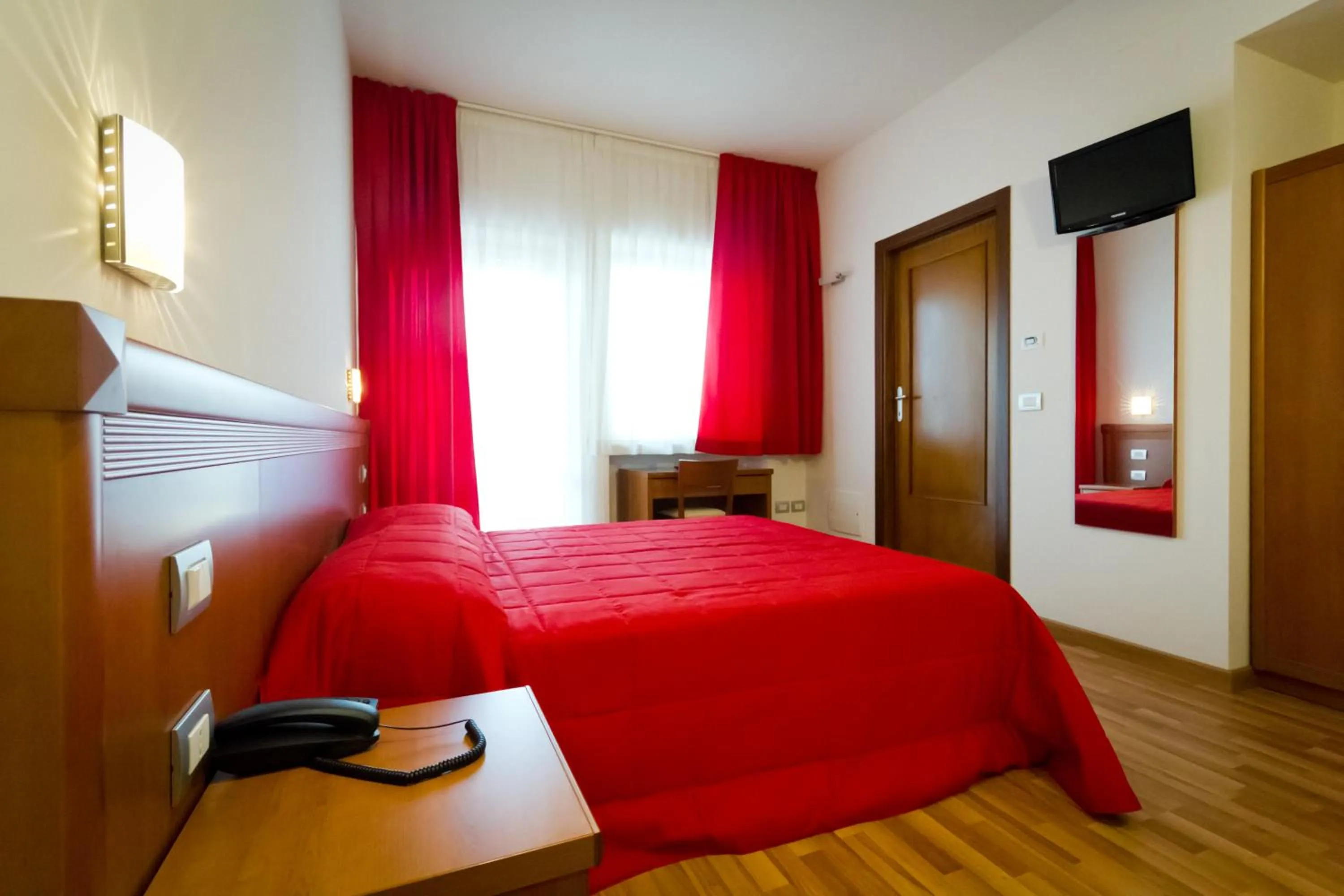 Bed in Hotel Donnini