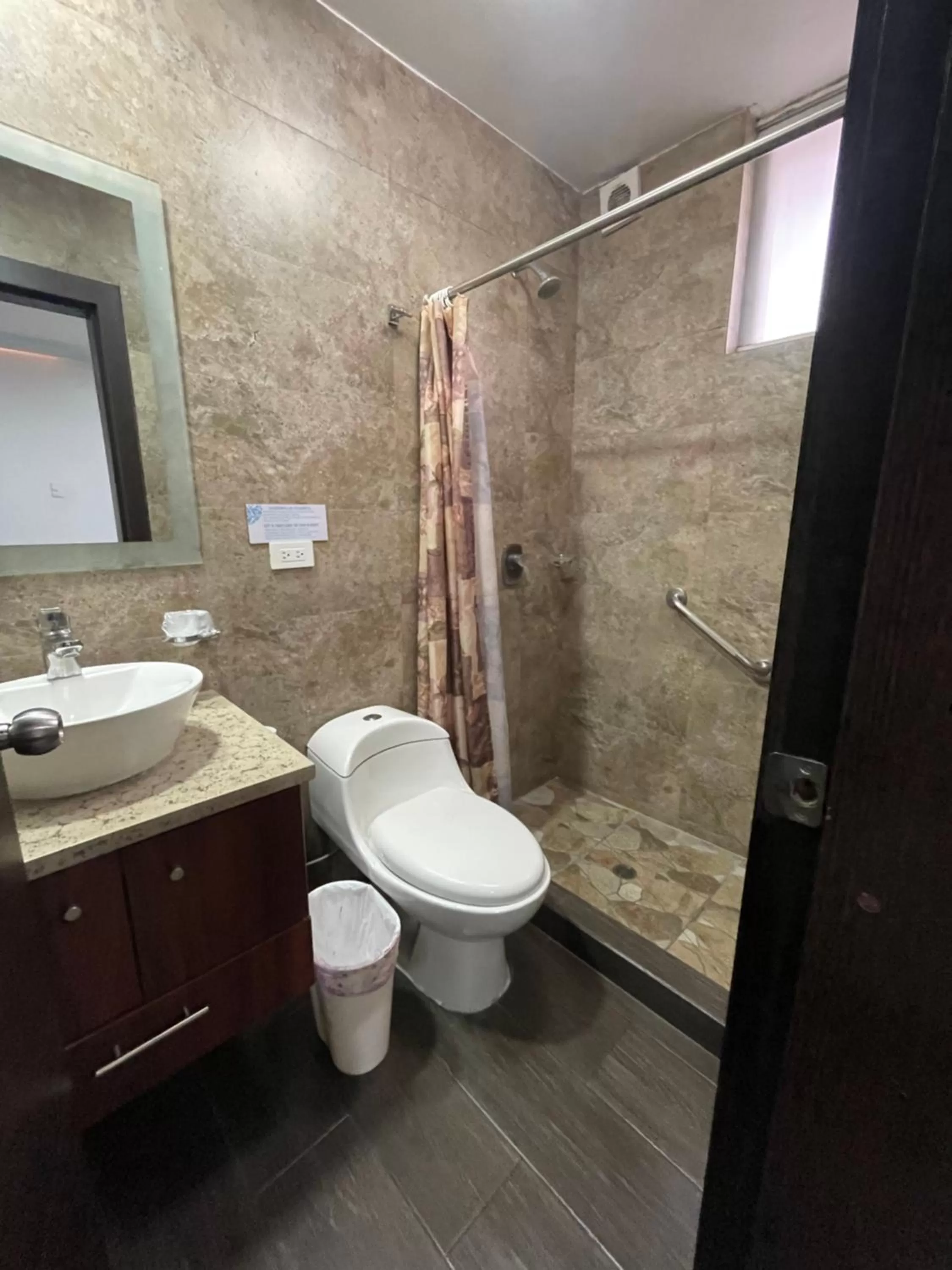 Bathroom in Hotel Shalom
