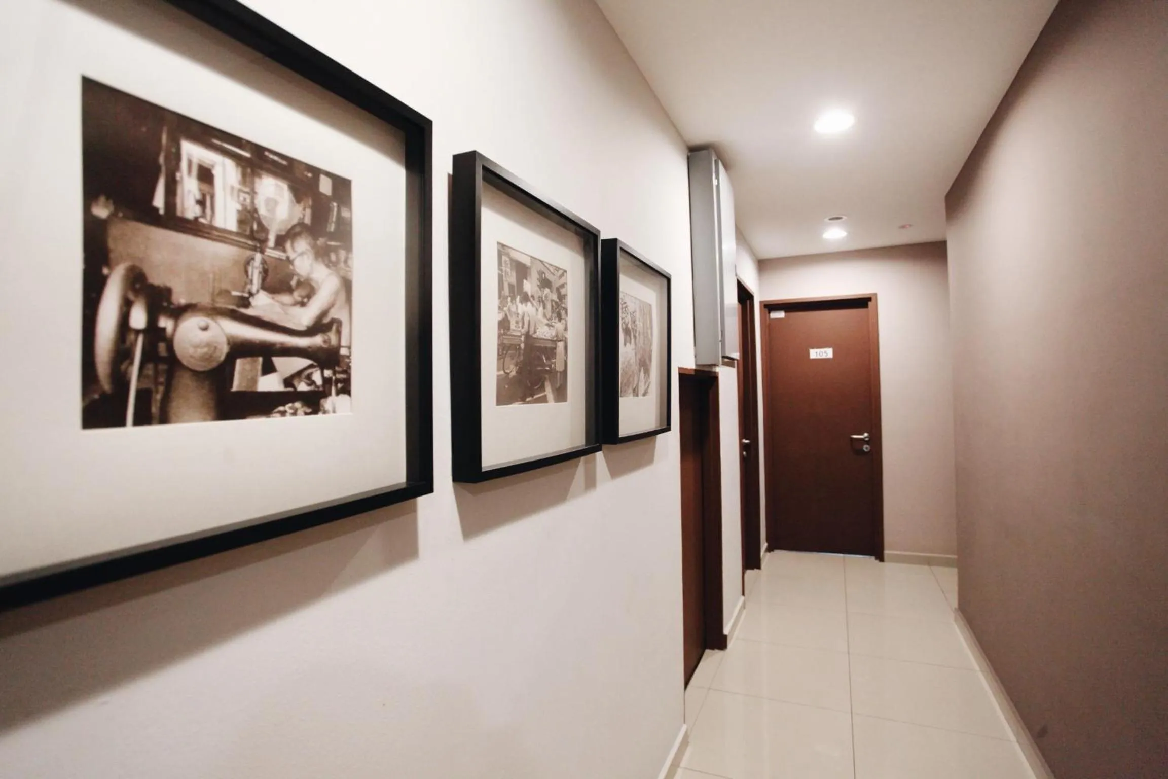 Property building in Hotel 1000 Miles