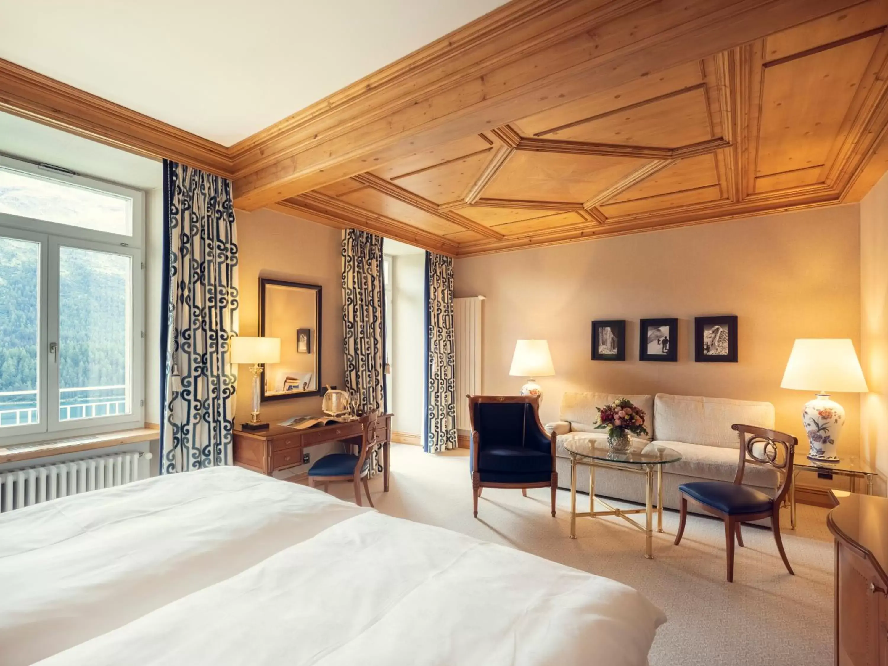 Traditional Junior Suite Lake Side South in Kulm Hotel St. Moritz Traditional Junior Suite Lake Side South in Kulm Hotel St. Moritz
