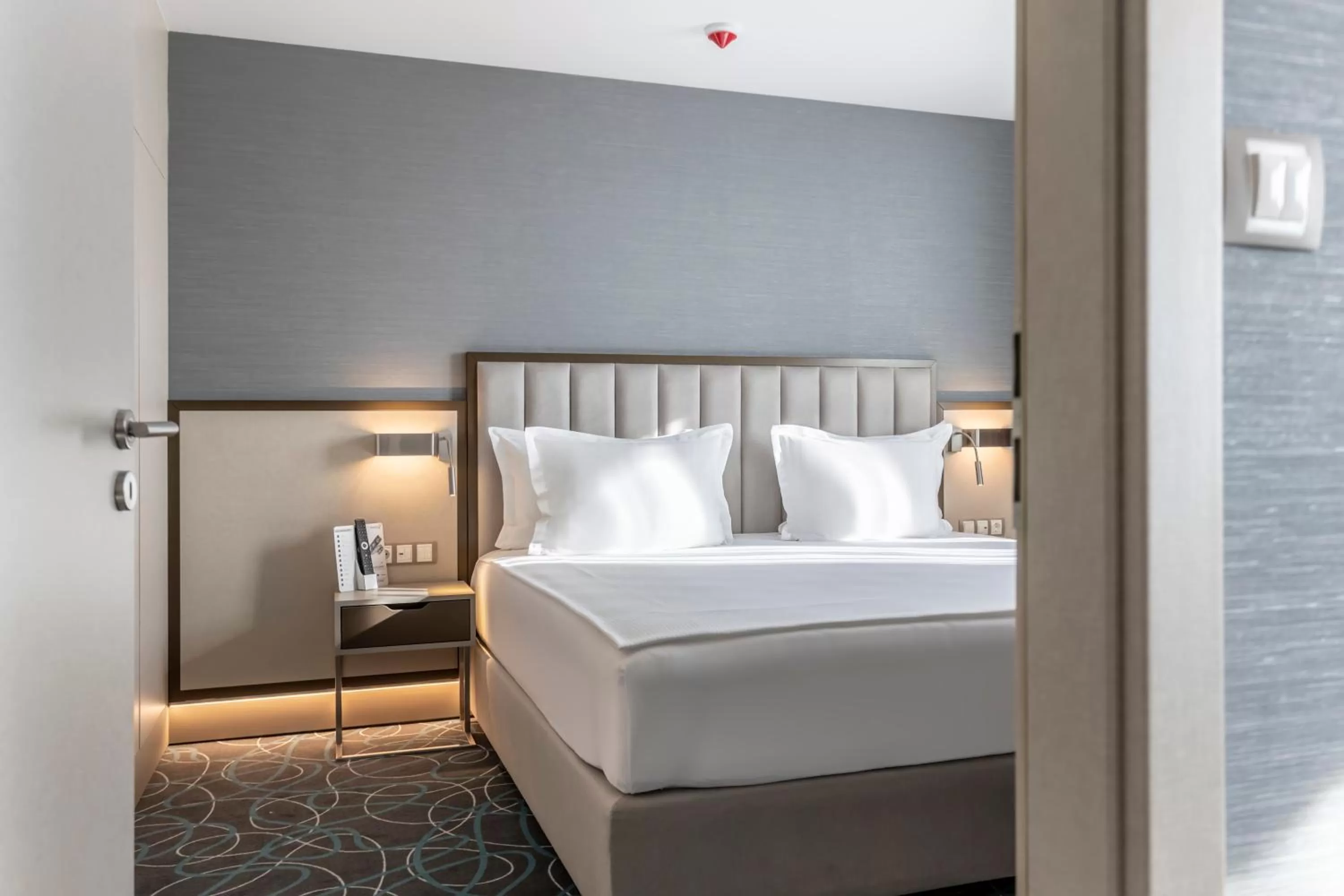 Photo of the whole room, Bed in Hotel Bulgaria