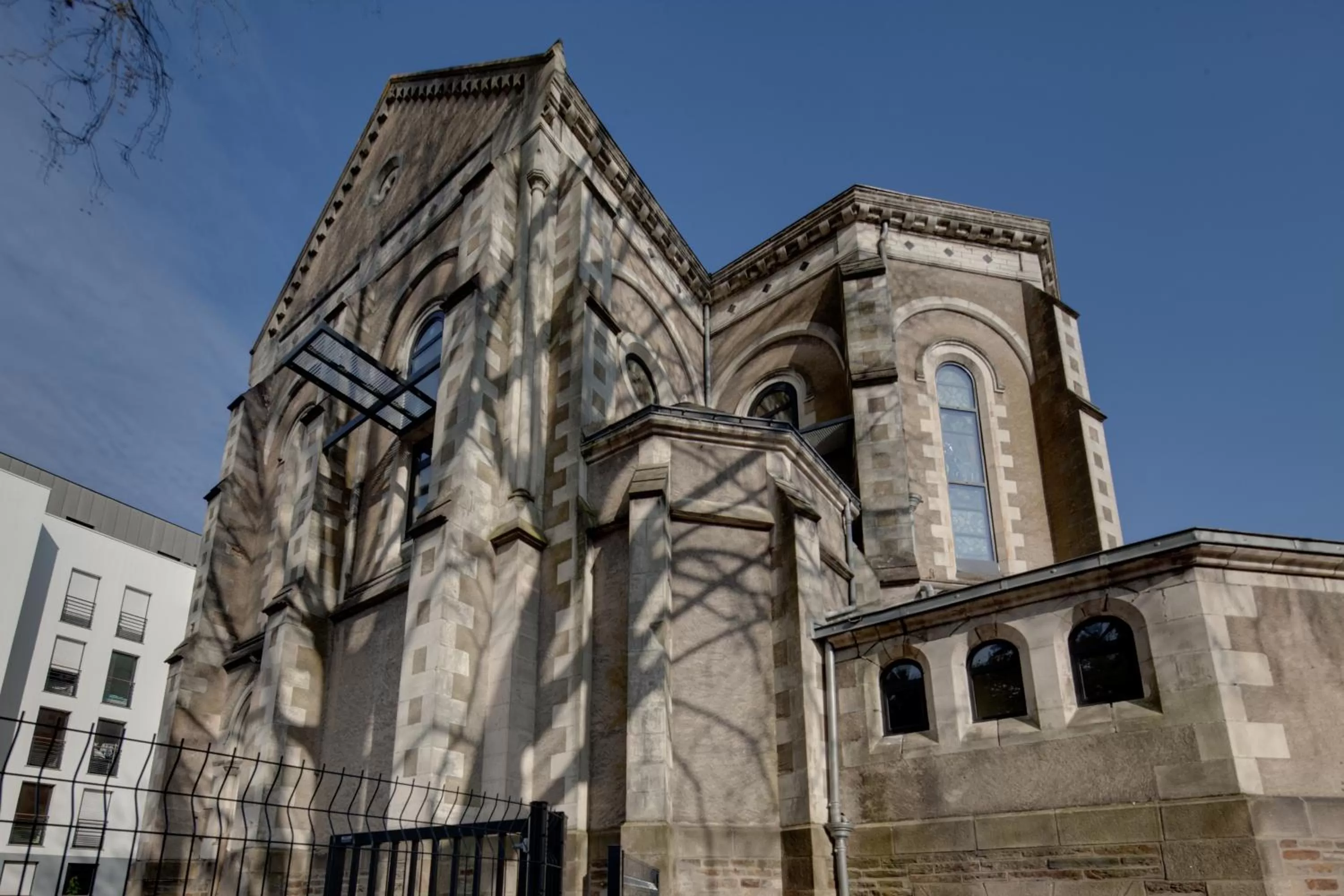 Facade/entrance in SOZO Hotel