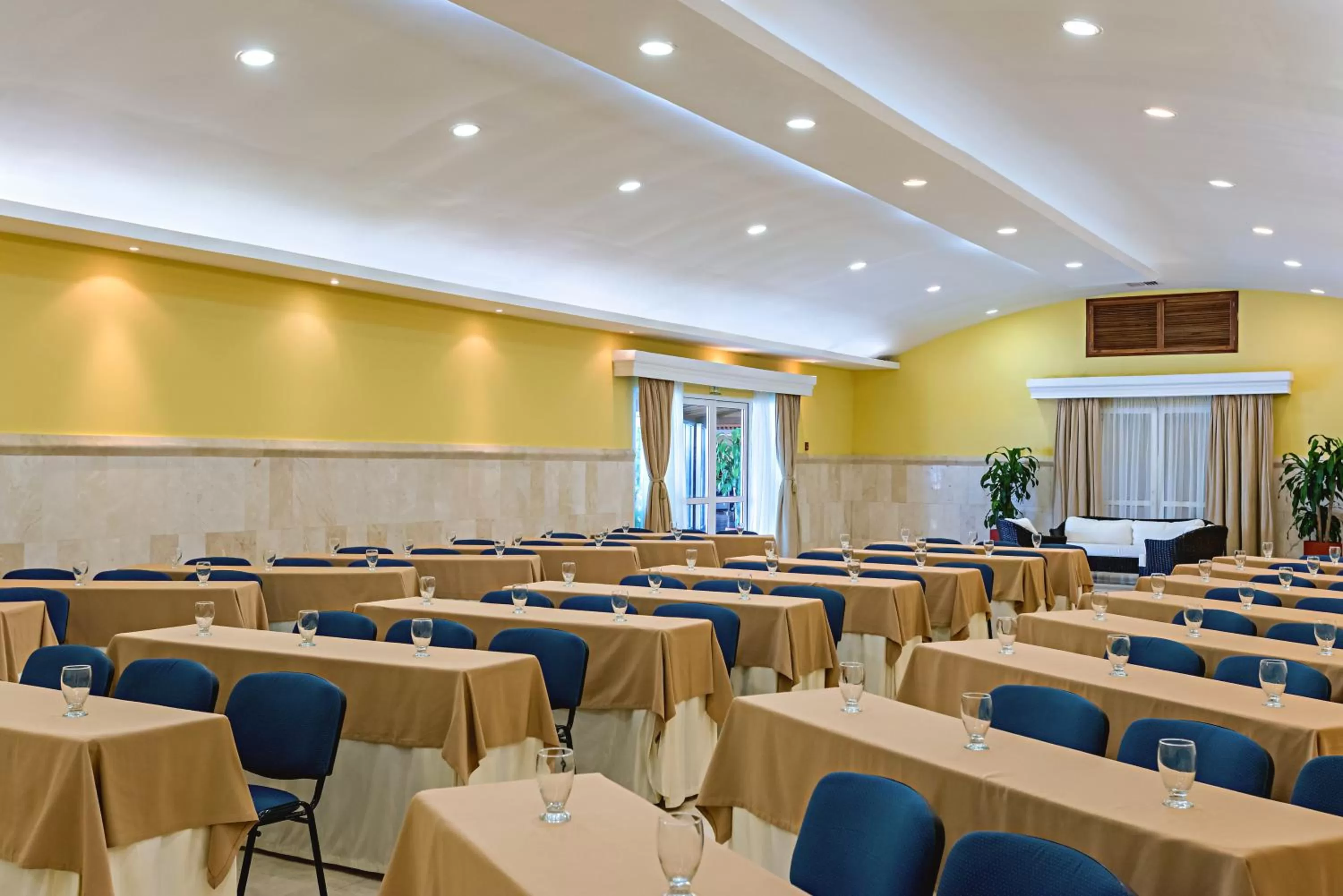 Business facilities in Hotel Dann Cartagena