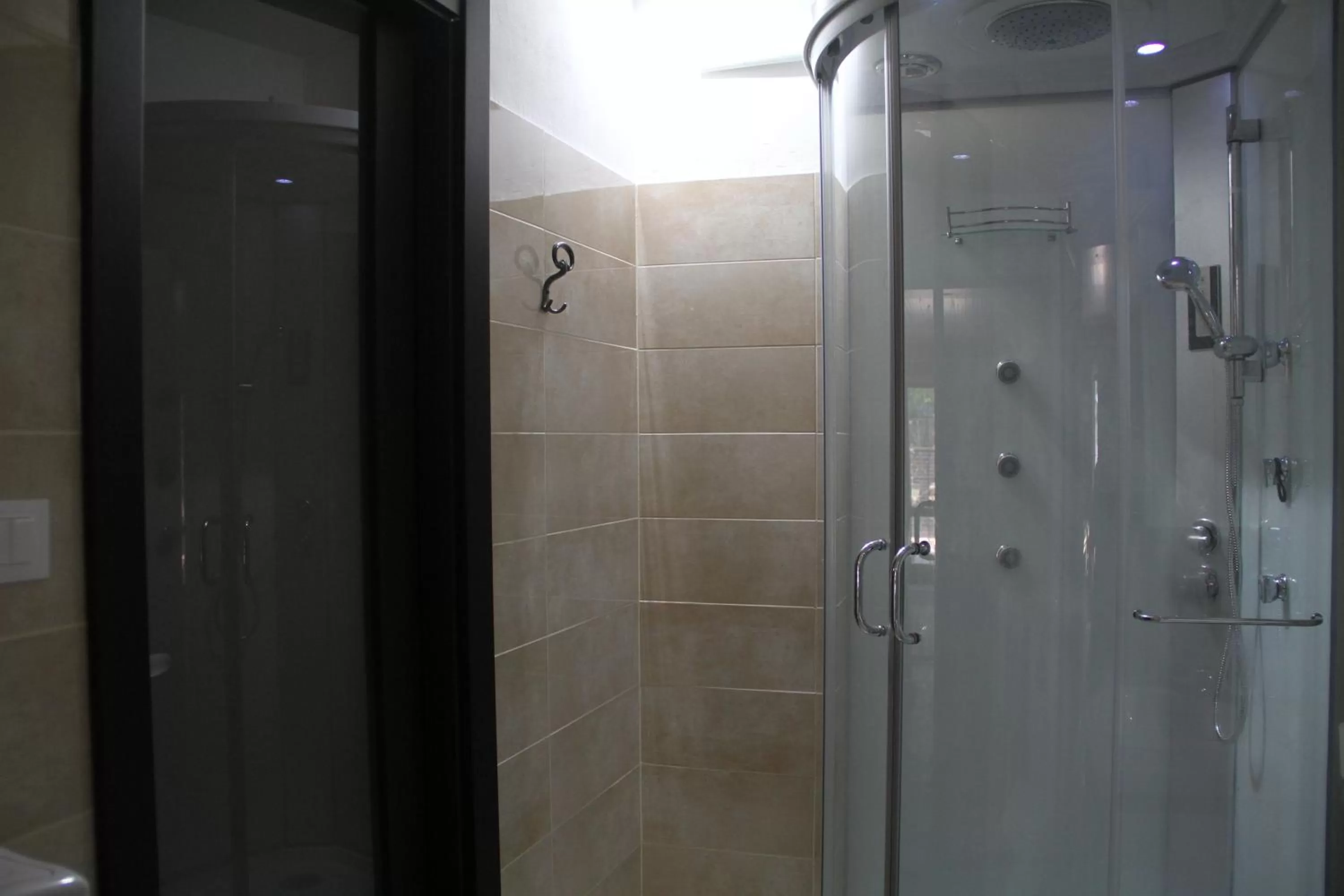 Shower in B&B Scipponate