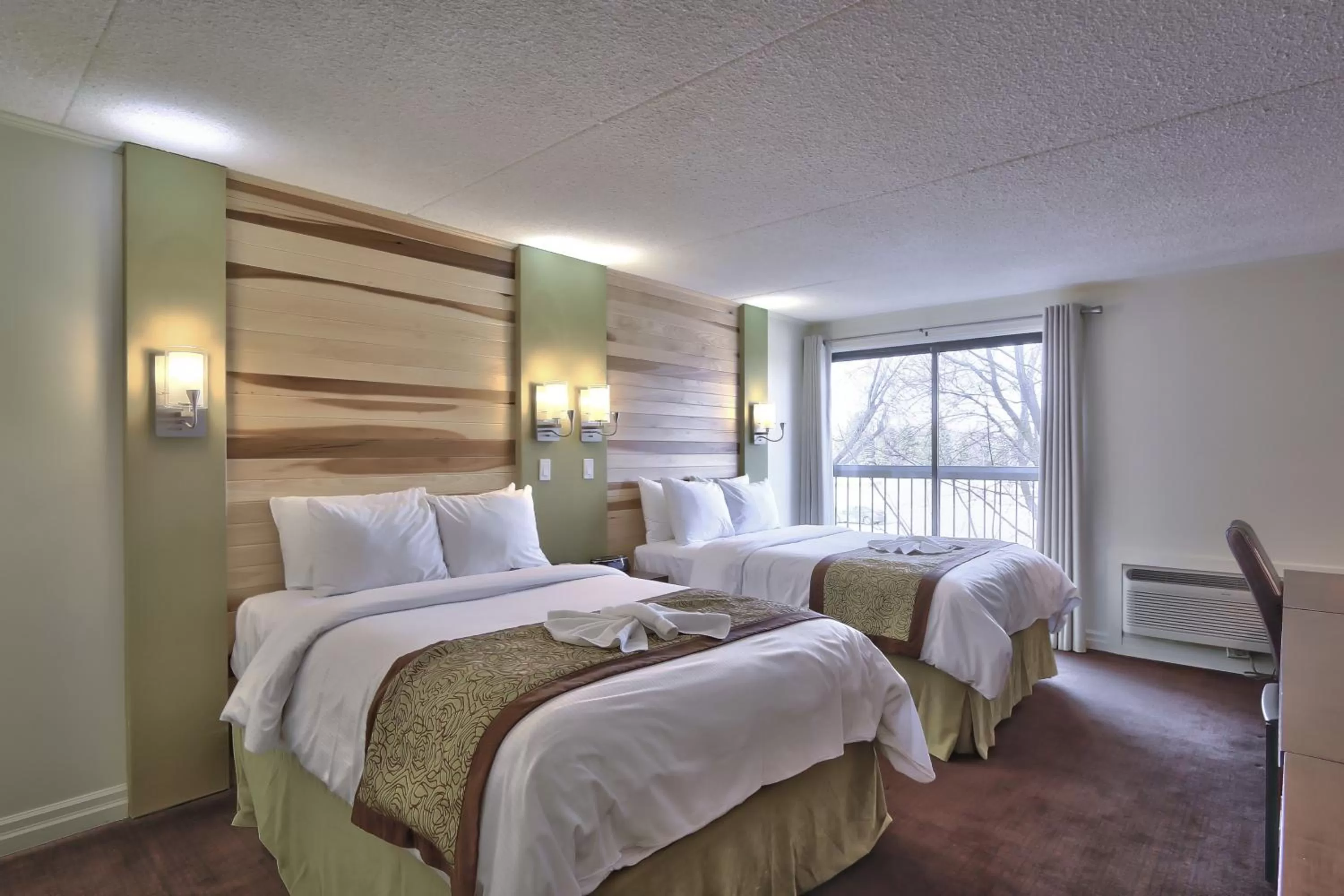 Two Double Beds in Blue Mountain Resort Inn