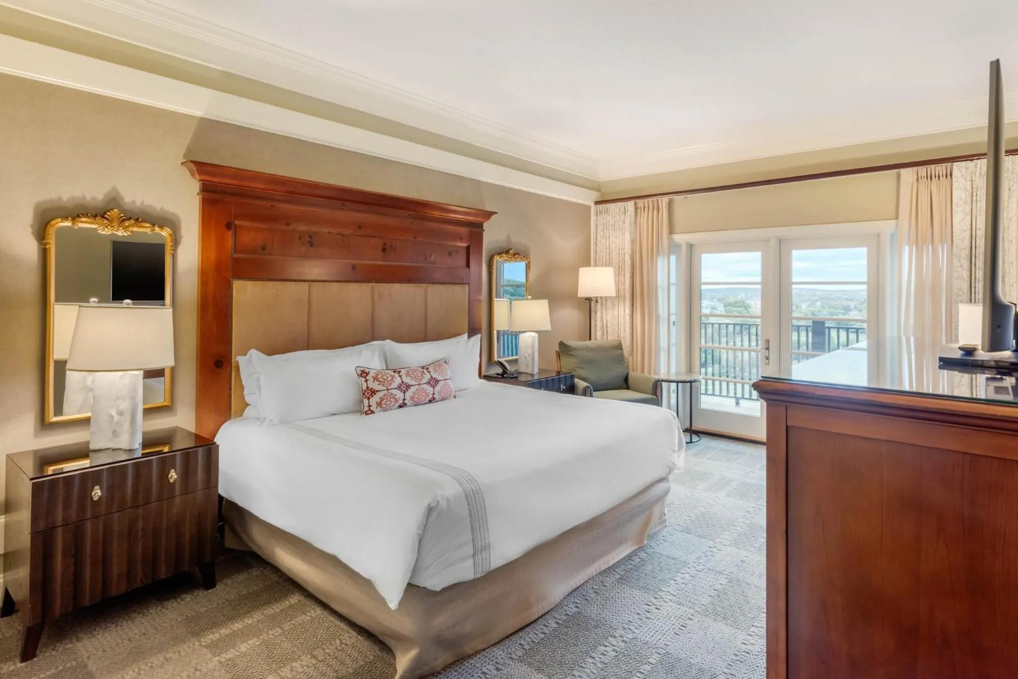 Photo of the whole room, Bed in Omni Barton Creek Resort and Spa Austin