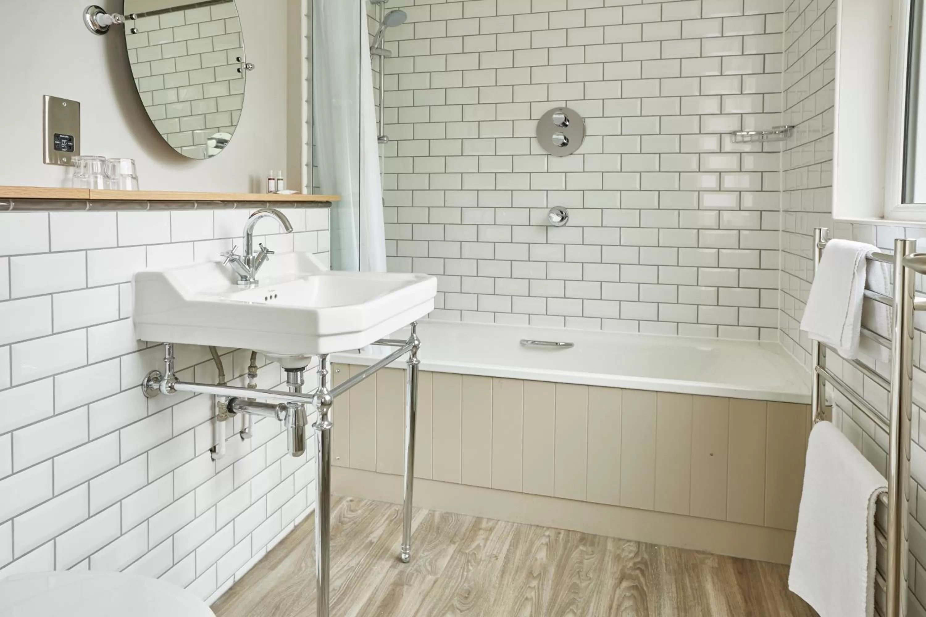 Bathroom in Pen and Parchment by Greene King Inns