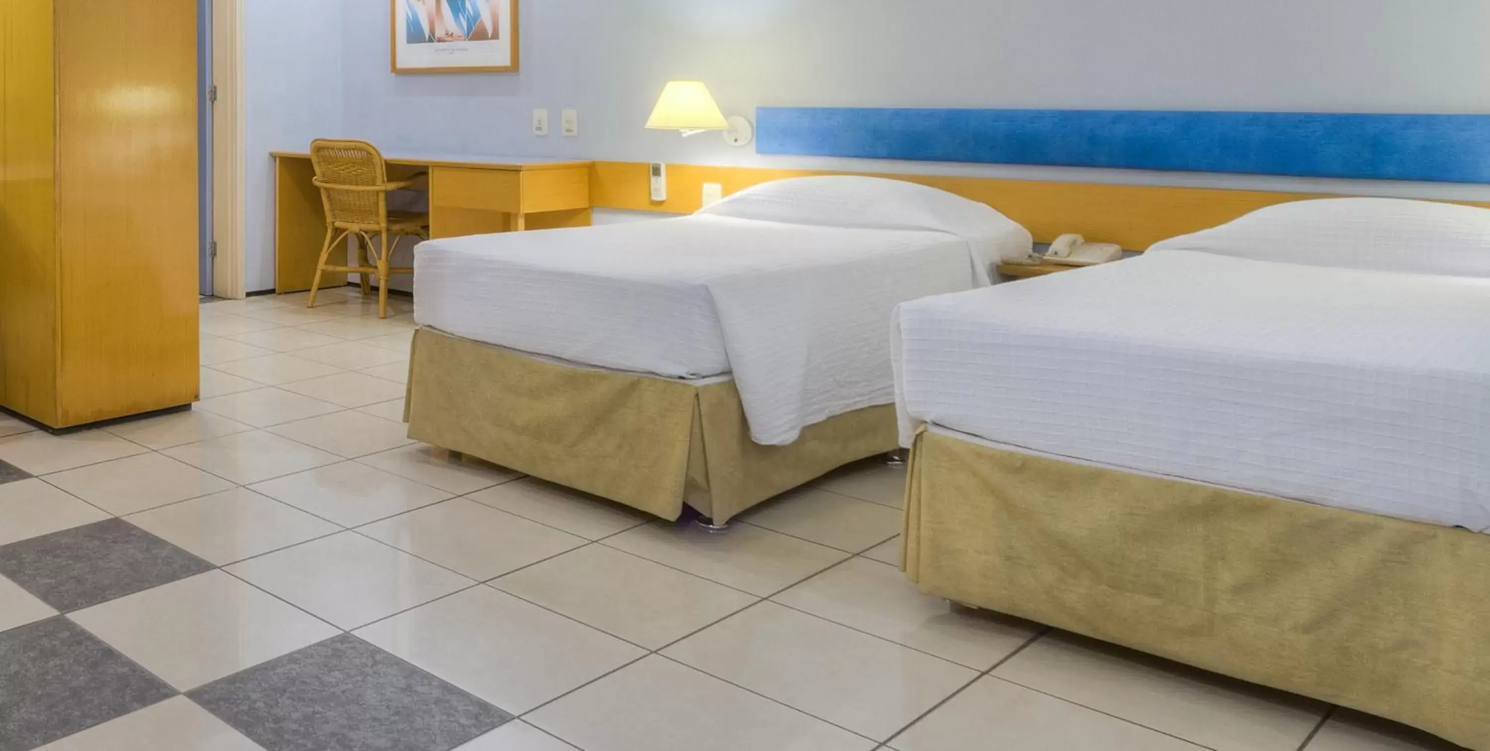 Standard Twin Room with Sea View - single occupancy in Iate Plaza Hotel Standard Twin Room with Sea View - single occupancy in Iate Plaza Hotel