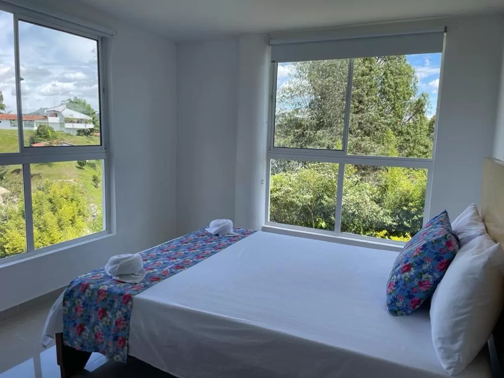 Bed in Paradise Lake Finca Hotel