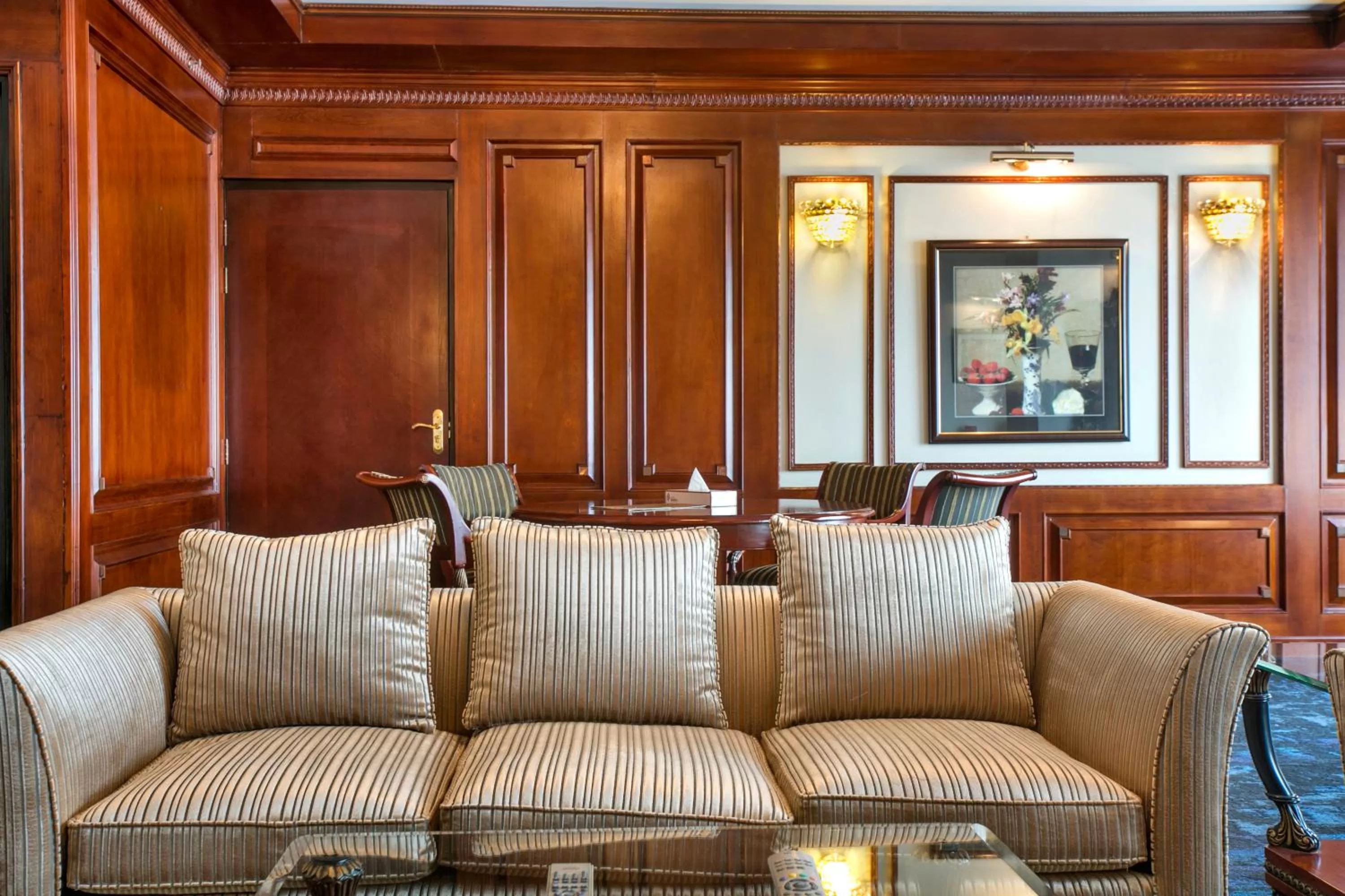 Seating area in Hotel Sarina