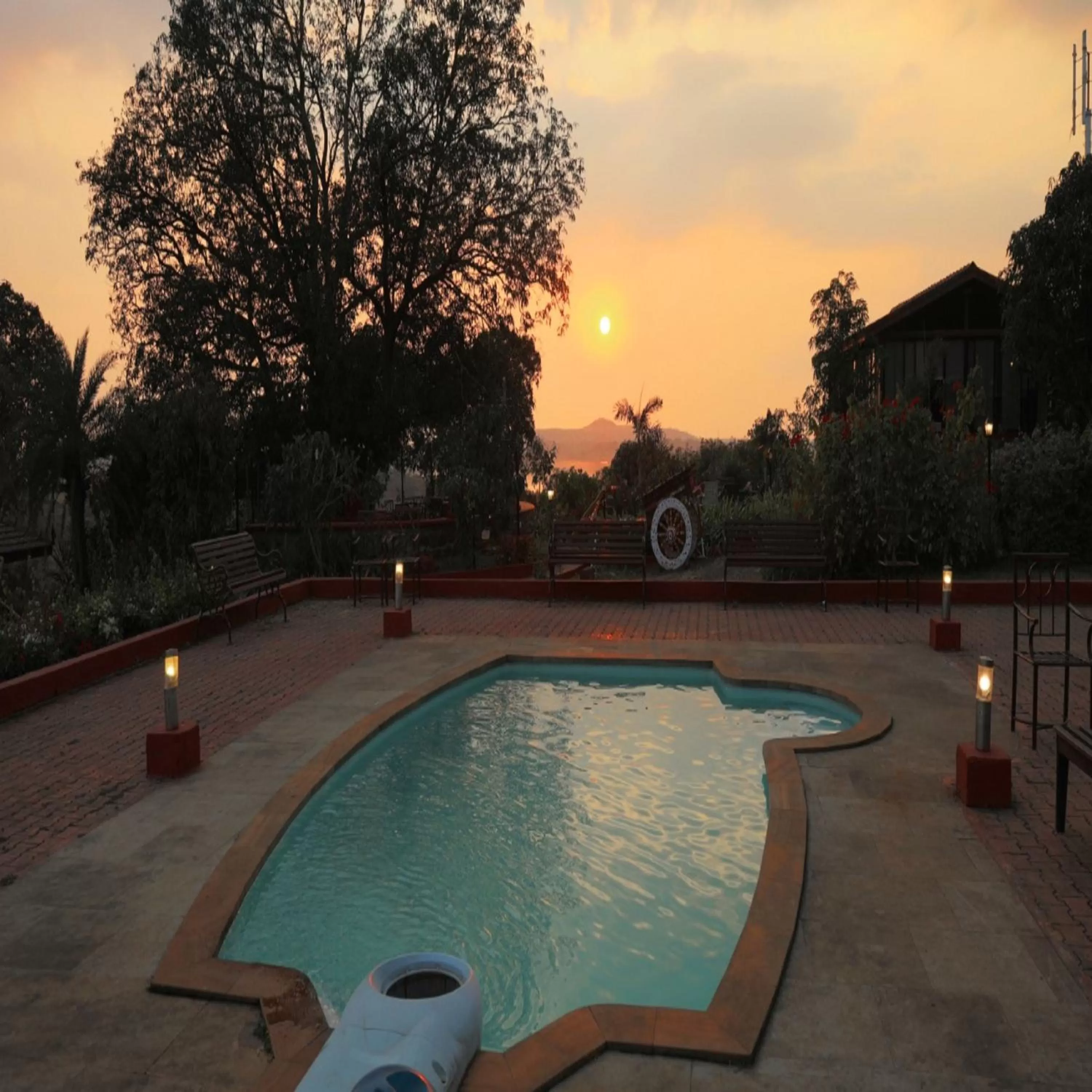 Swimming pool in Jayshin Lake Vaitarna Resort - Igatpuri
