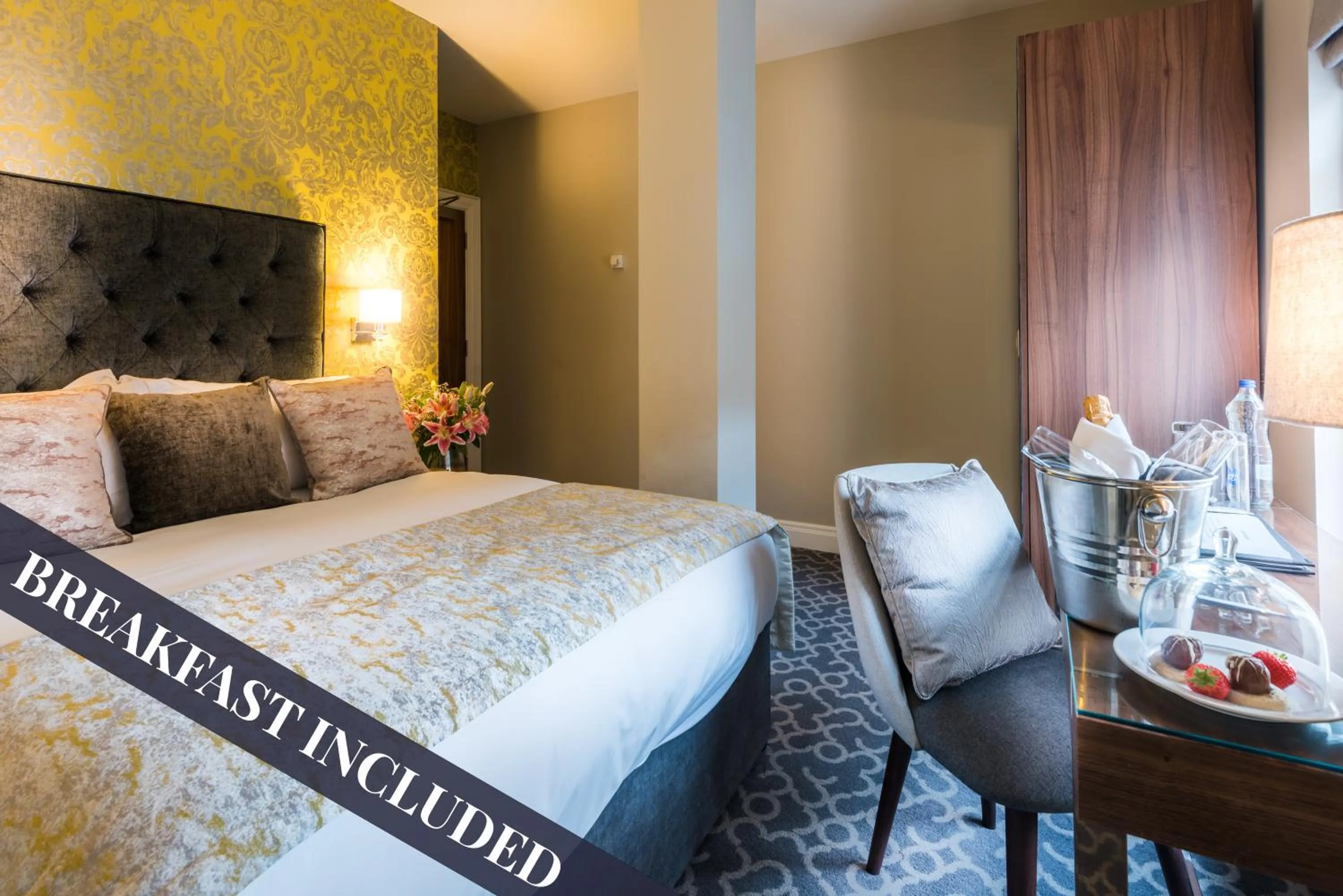 Bed in Shipquay Boutique Hotel