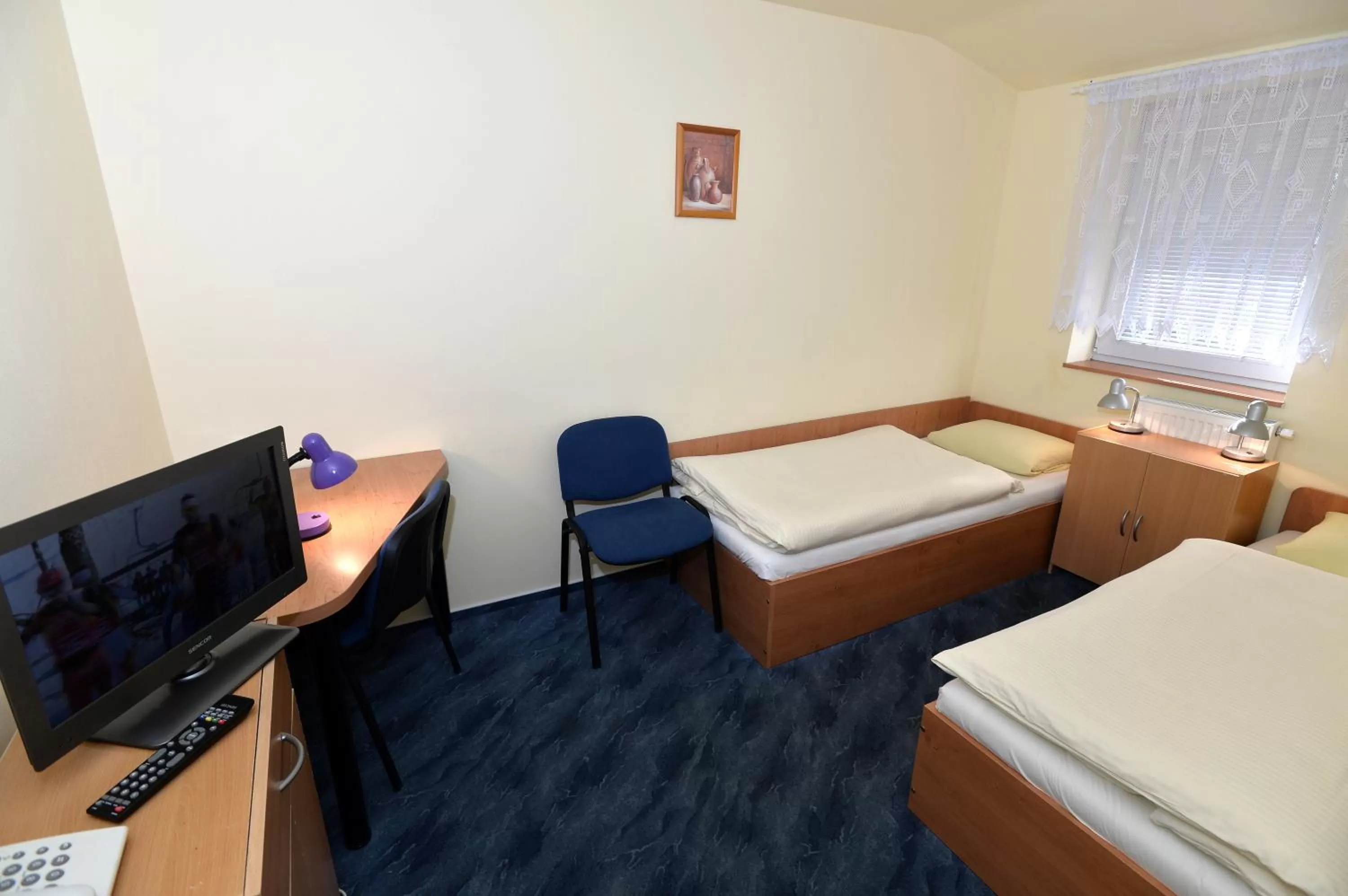 Day, Bed in Hotel U Jezírka