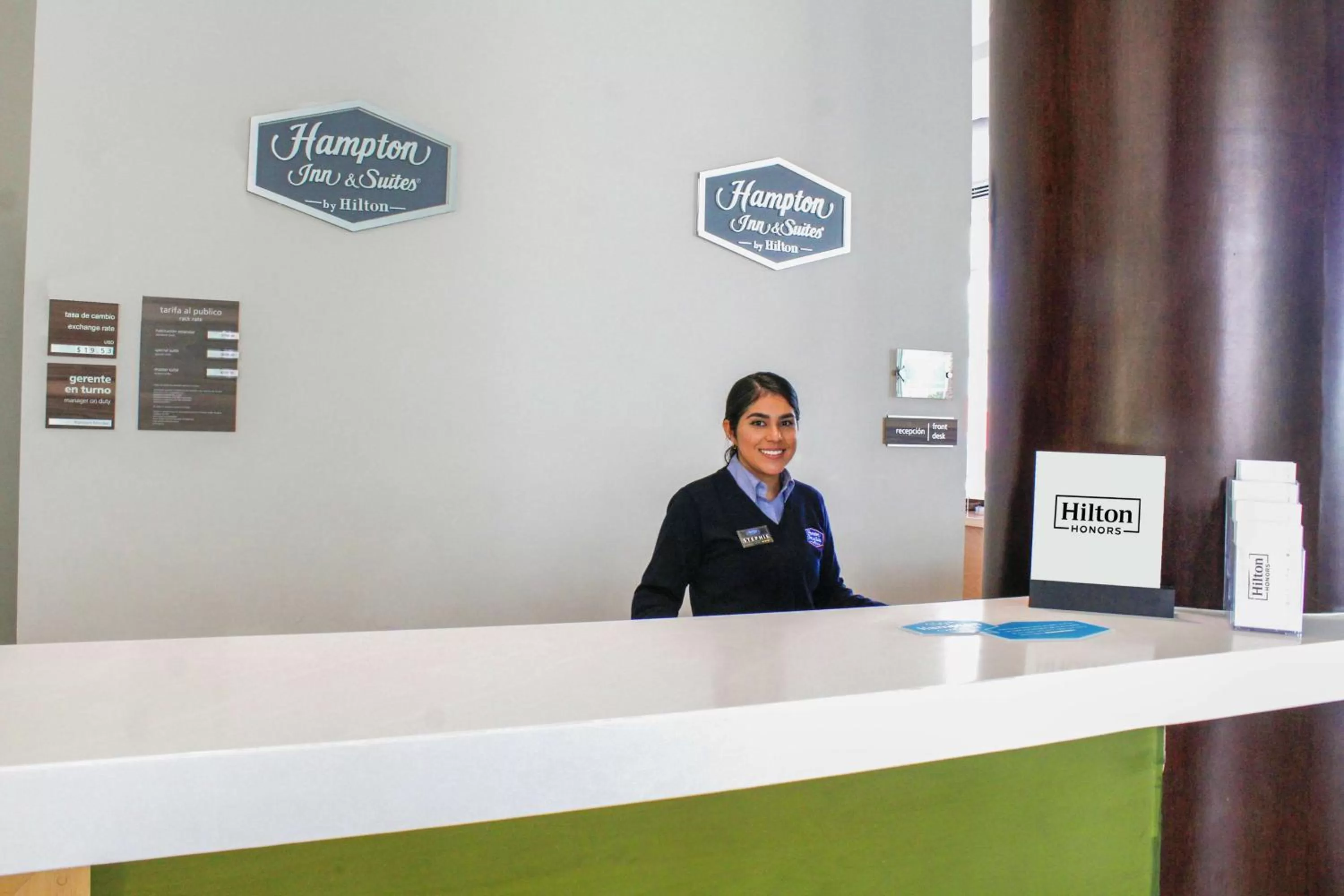 Lobby or reception in Hampton Inn & Suites by Hilton Aguascalientes Aeropuerto