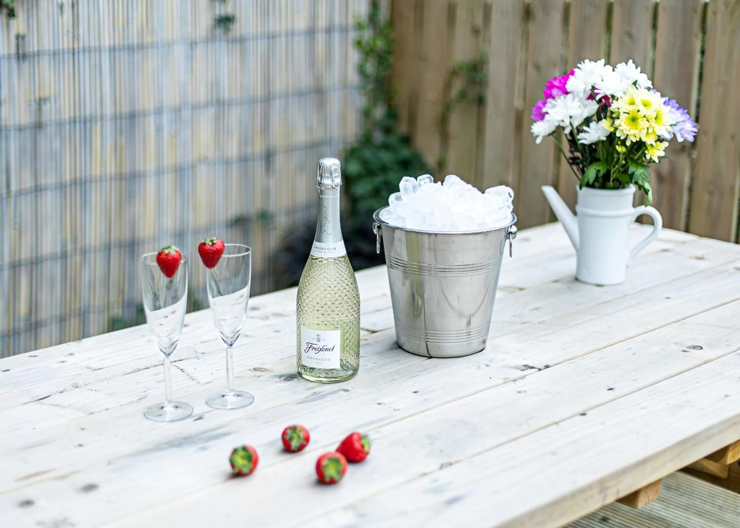 Patio, Drinks in Entire family home , large rear garden and free parking