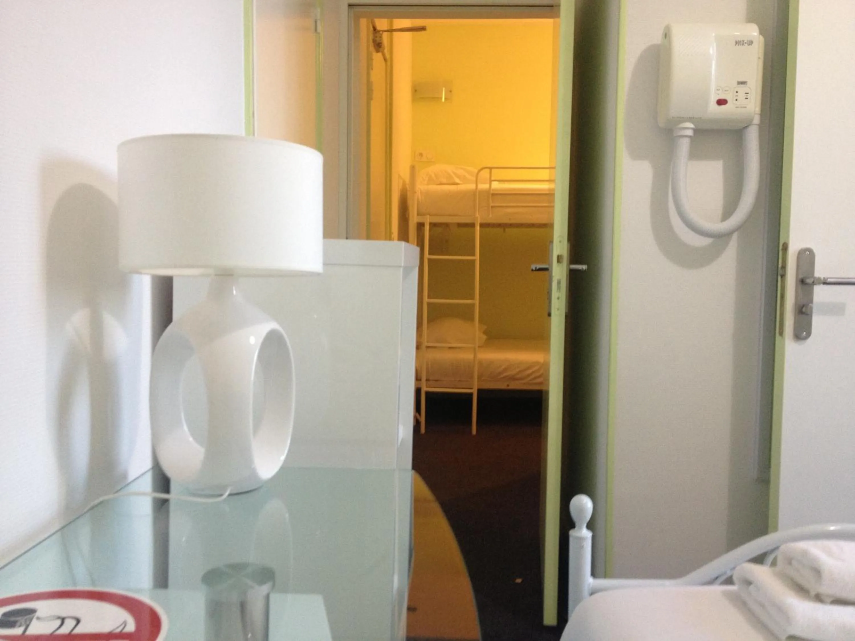 Bedroom, Bed in Hotel Couleurs Sud Centre-ville Gare Charleville-Mézières