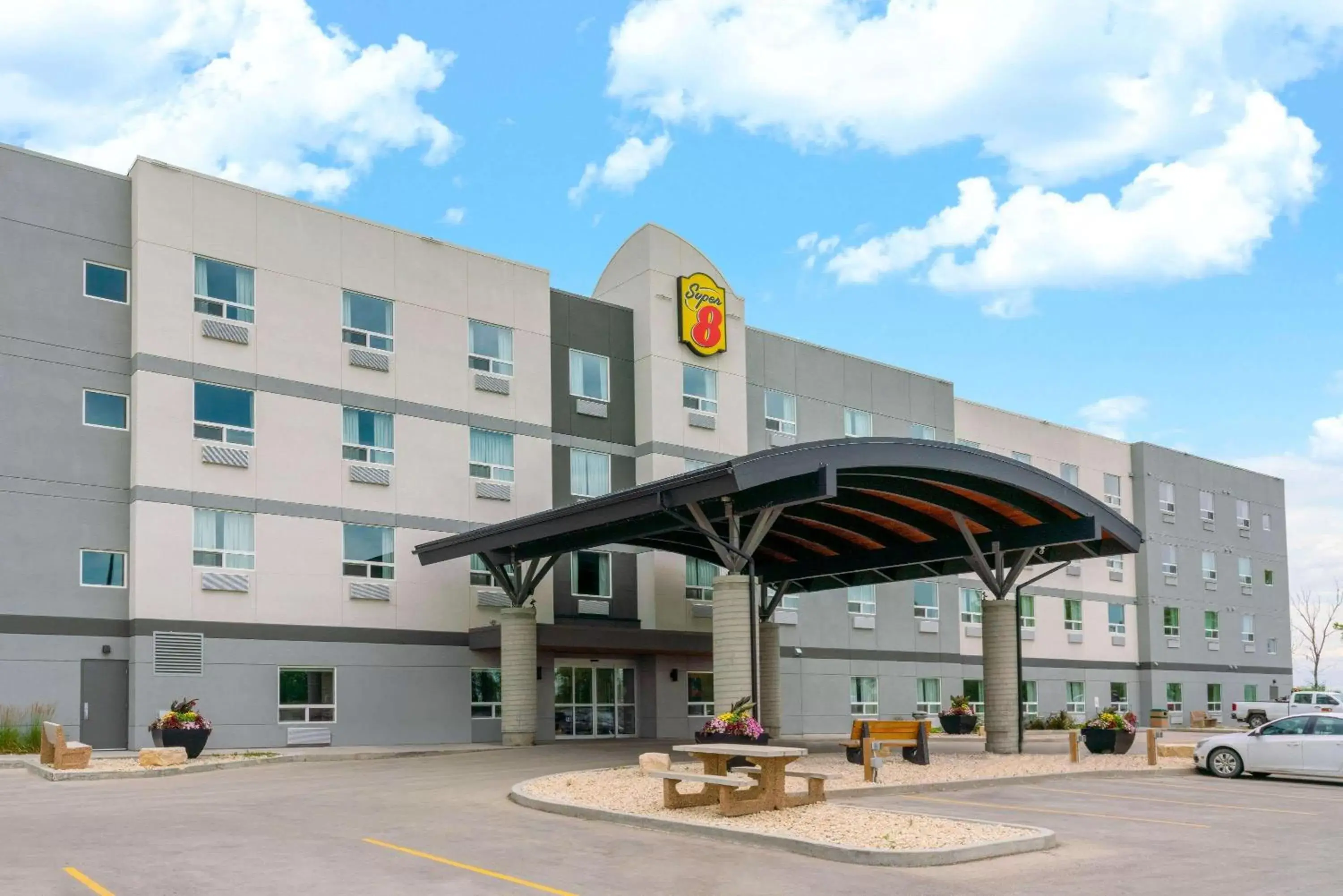 Super 8 by Wyndham Winnipeg East MB Super 8 by Wyndham Winnipeg East MB