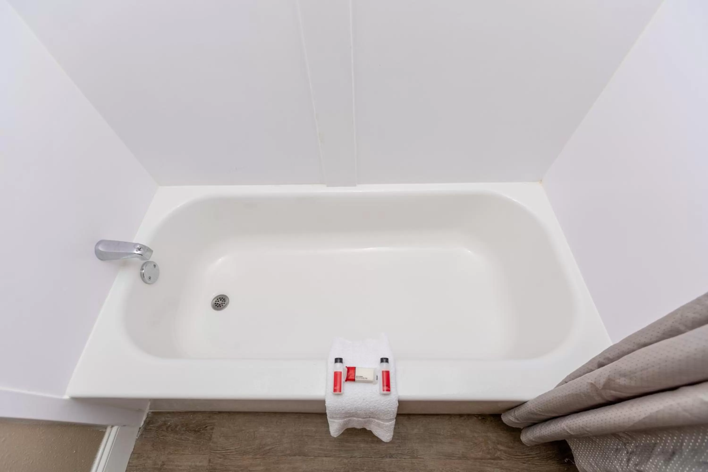 Bath in Super 8 by Wyndham Goldsboro