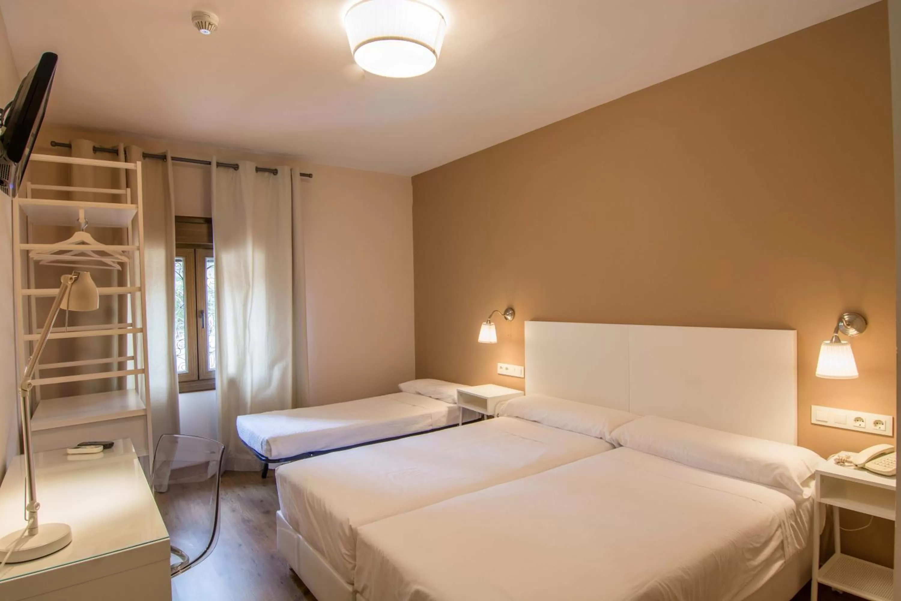 Bed in Hotel Los Cigarrales