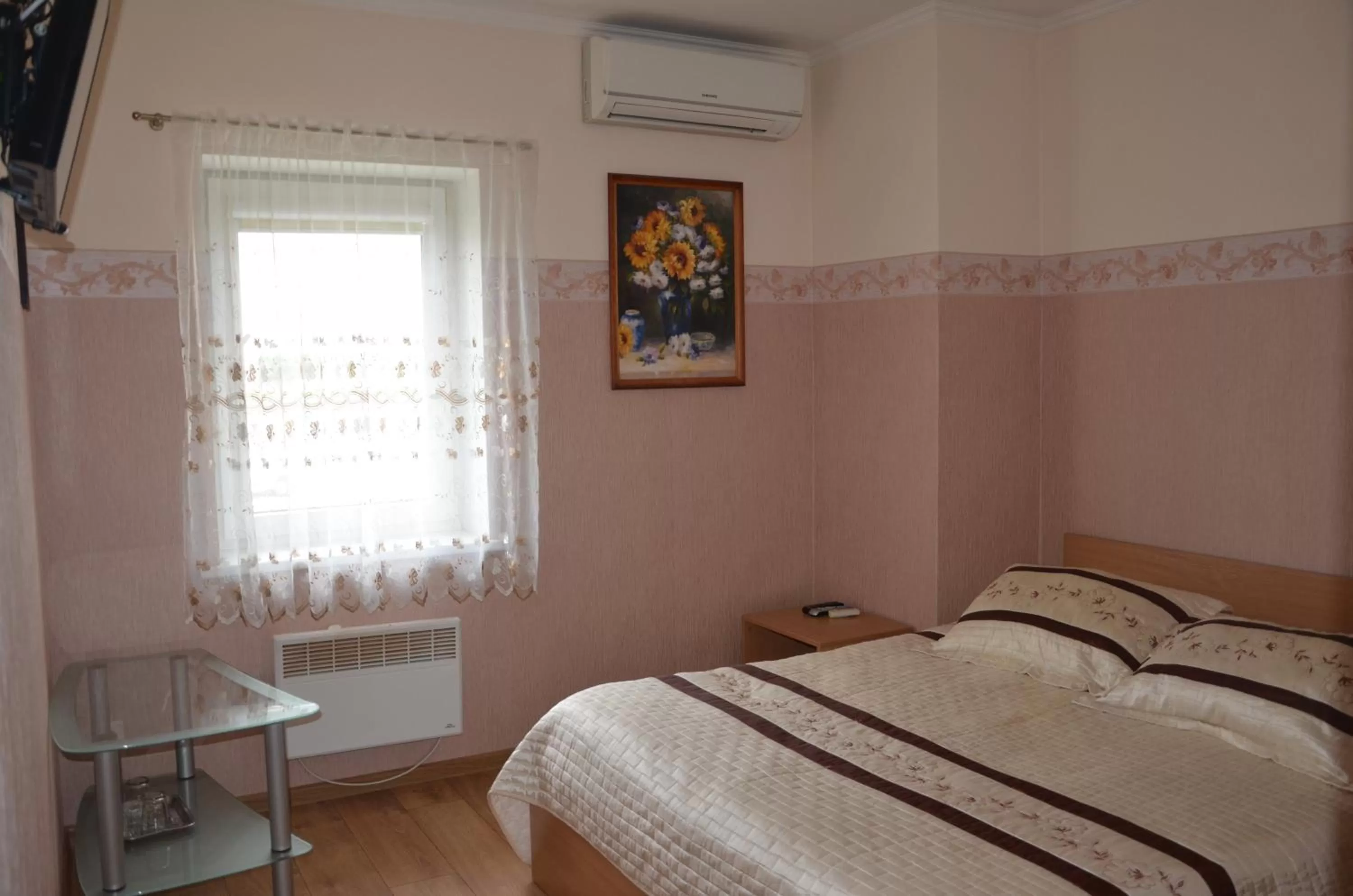 Bedroom, Bed in Armenia