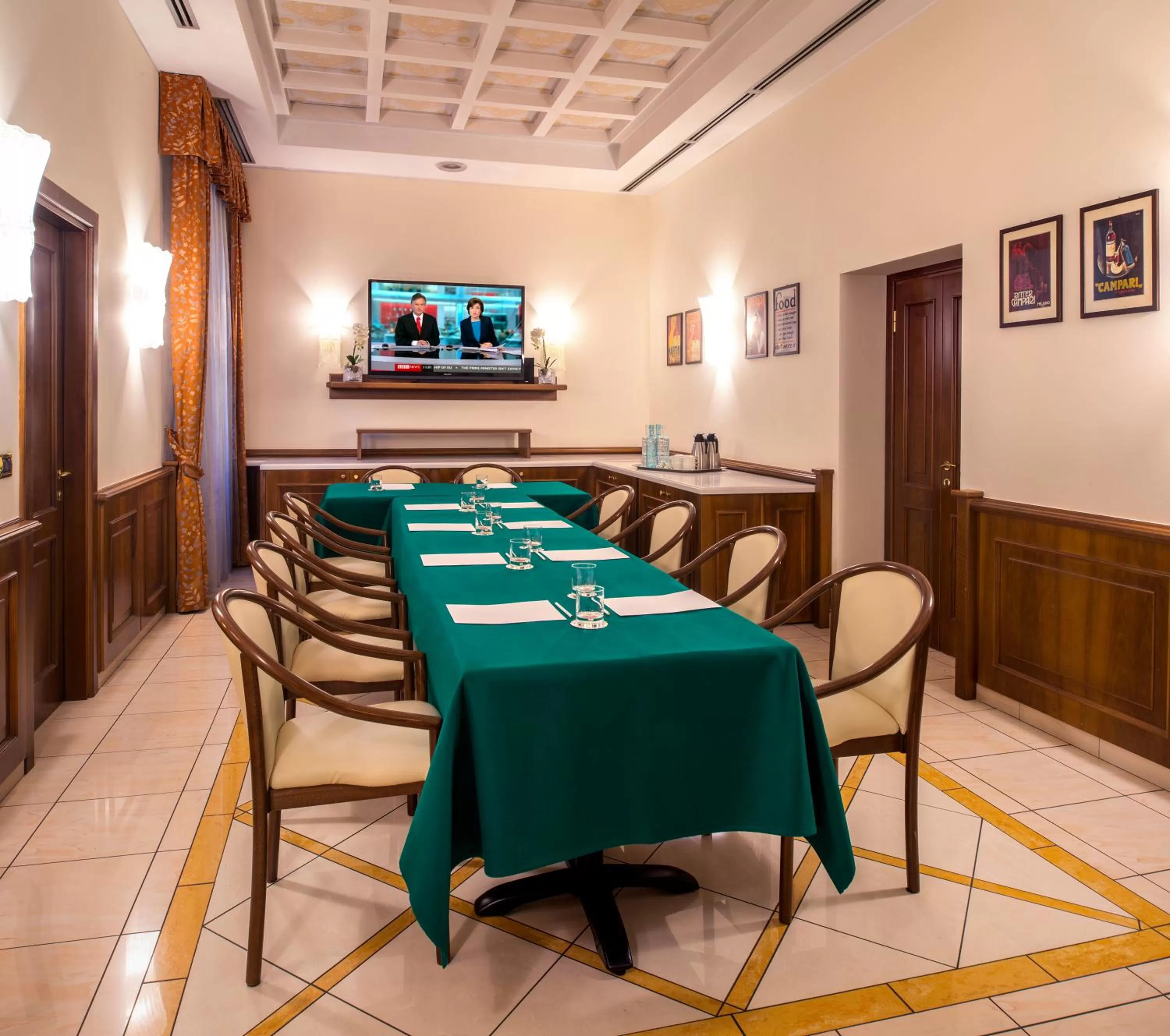 Business facilities in Lancaster Hotel