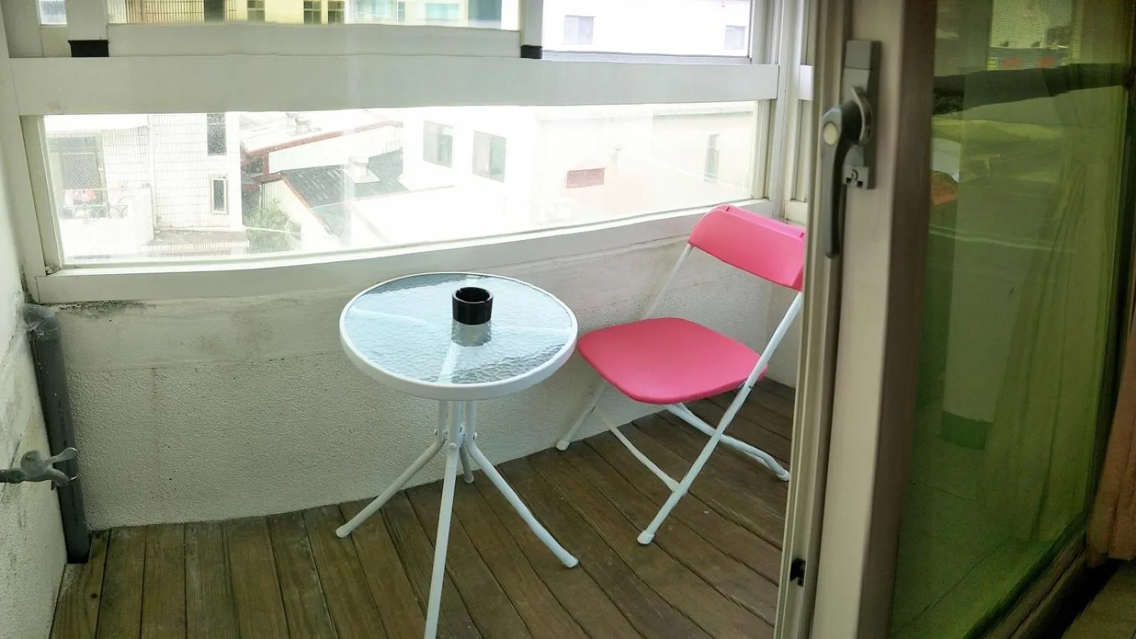 Balcony/Terrace in 相遇民宿Encounter Hostel - 證號 2153-附車位-English welcome