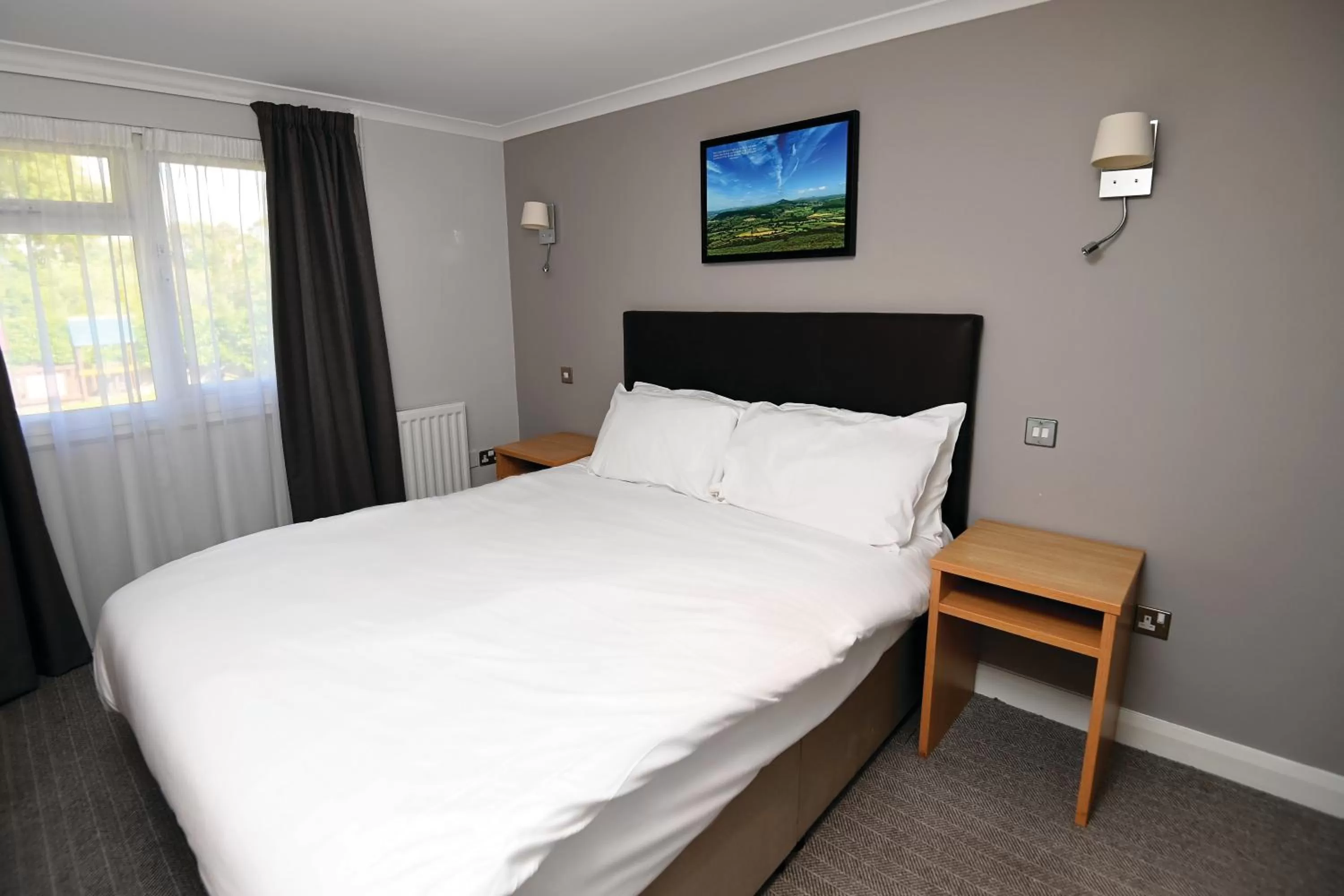 Bedroom, Bed in Lamb & Flag Inn