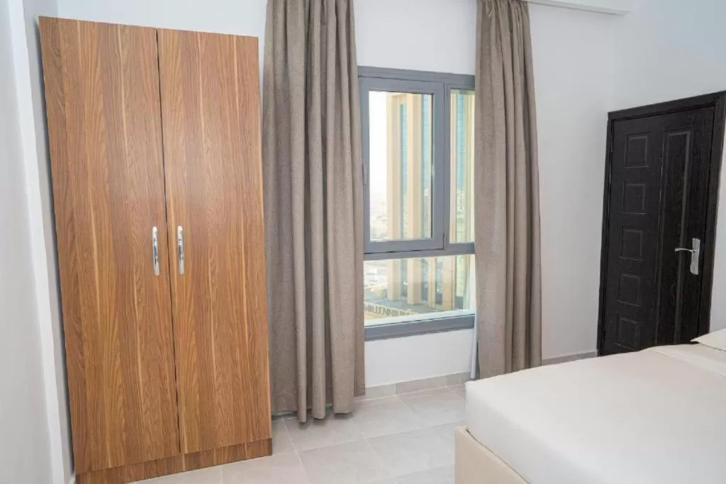 Atlantis Suites Hotel