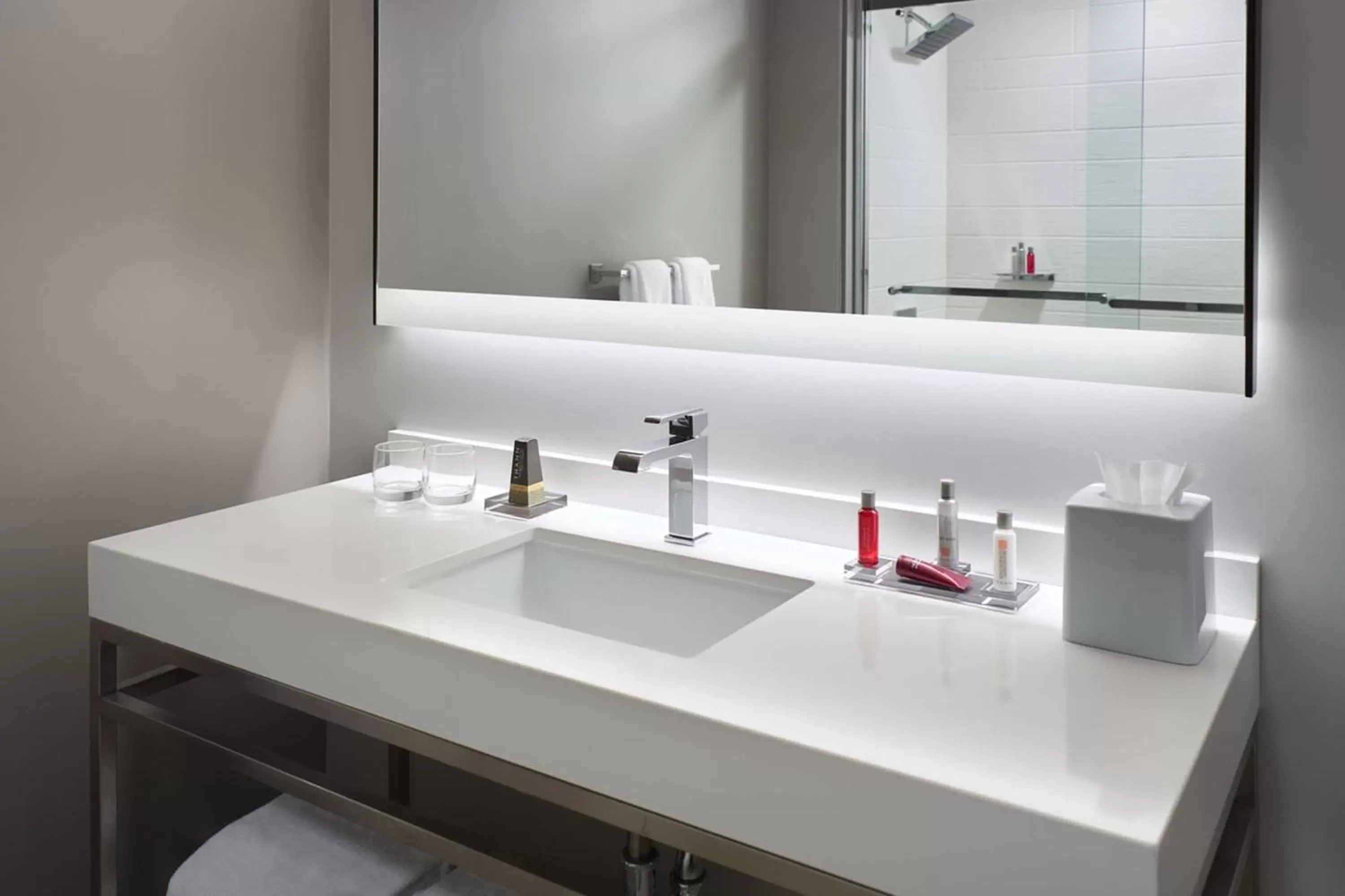 Two-Bedroom Suite in Atlanta Evergreen Lakeside Resort Two-Bedroom Suite in Atlanta Evergreen Lakeside Resort