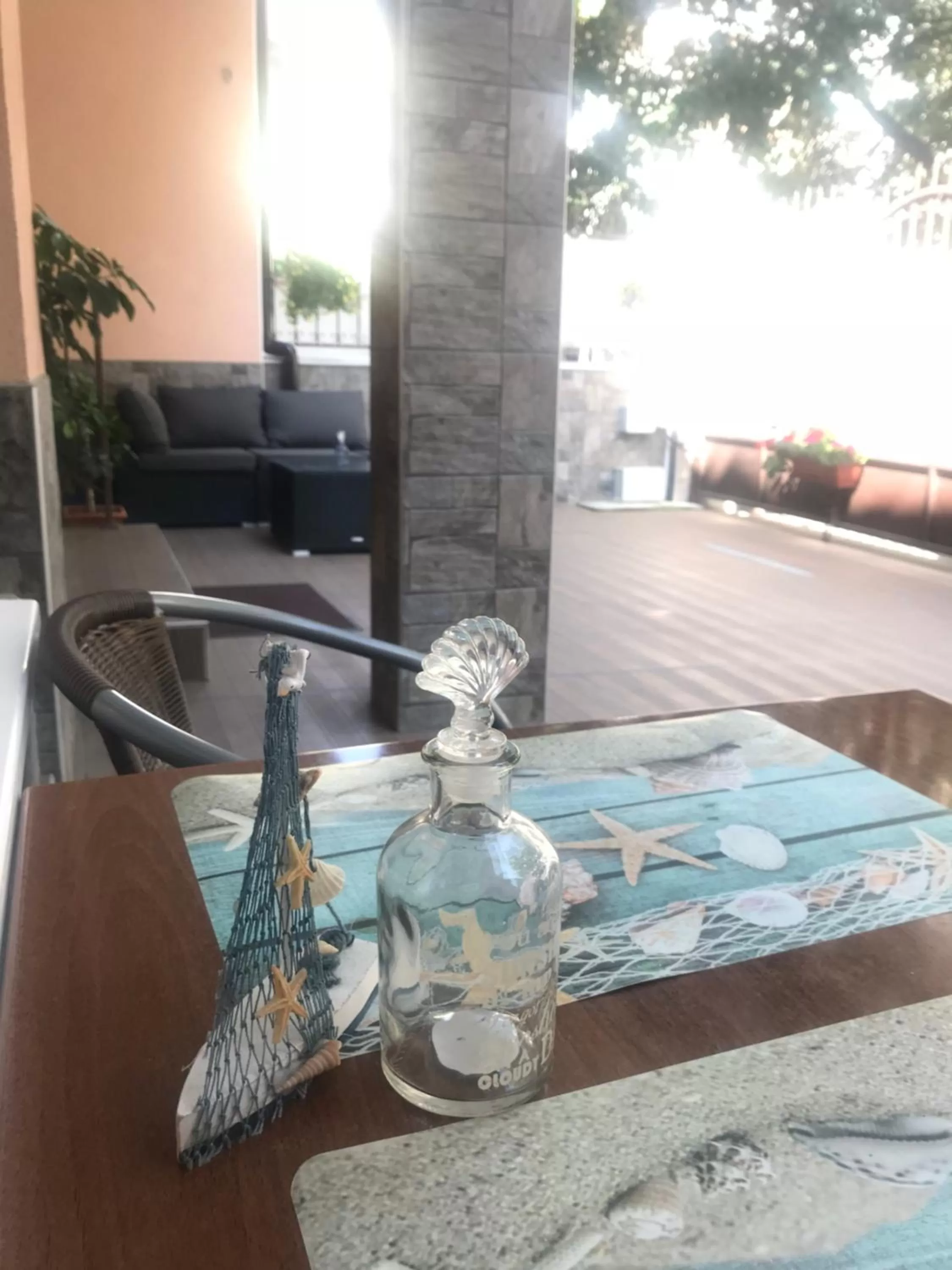 Garden, Restaurant/Places to Eat in White Rose Family Guest House