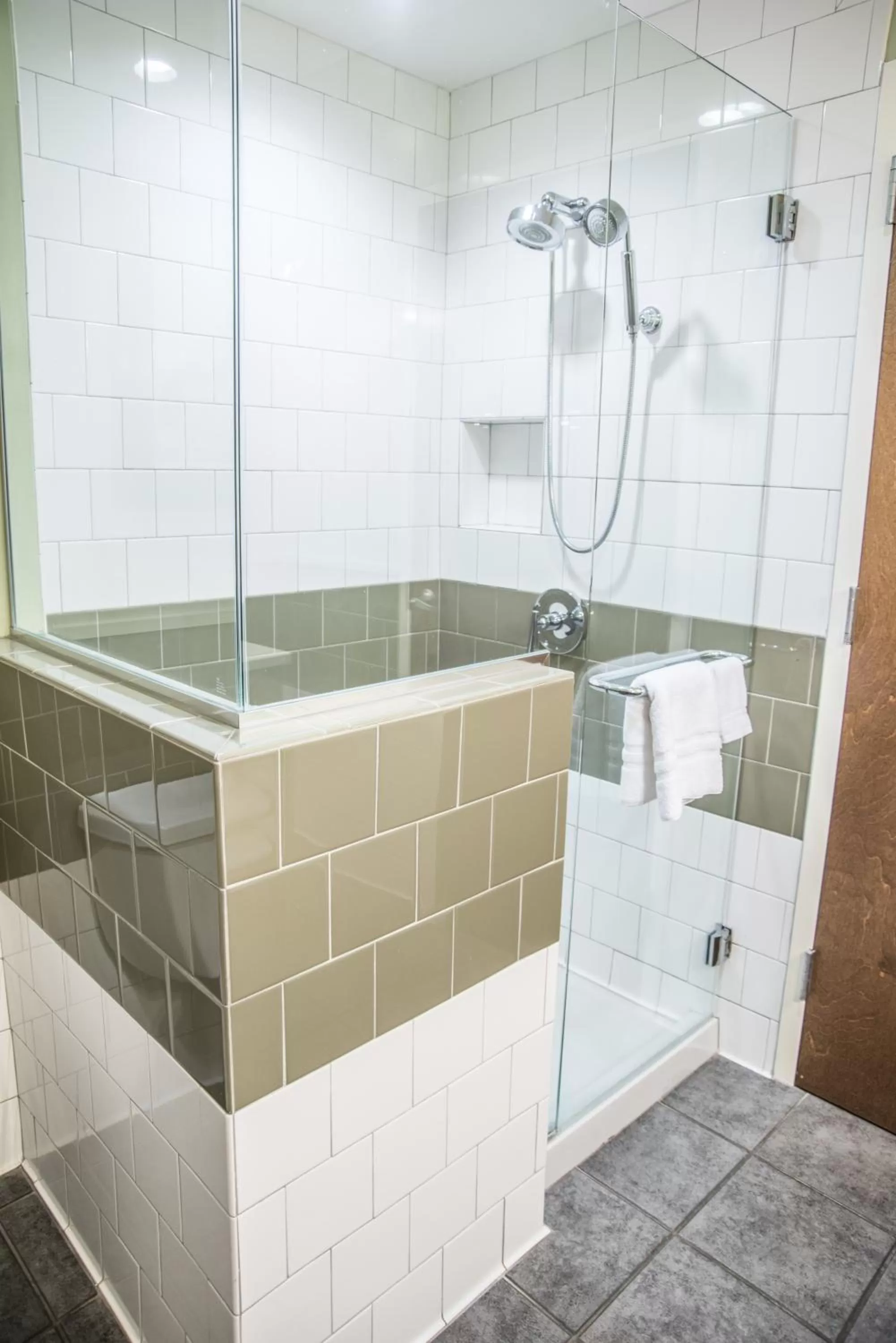 Room with Two Beds - Hearing Accessible - Non-Smoking in Hotel Indigo Athens - University Area by IHG