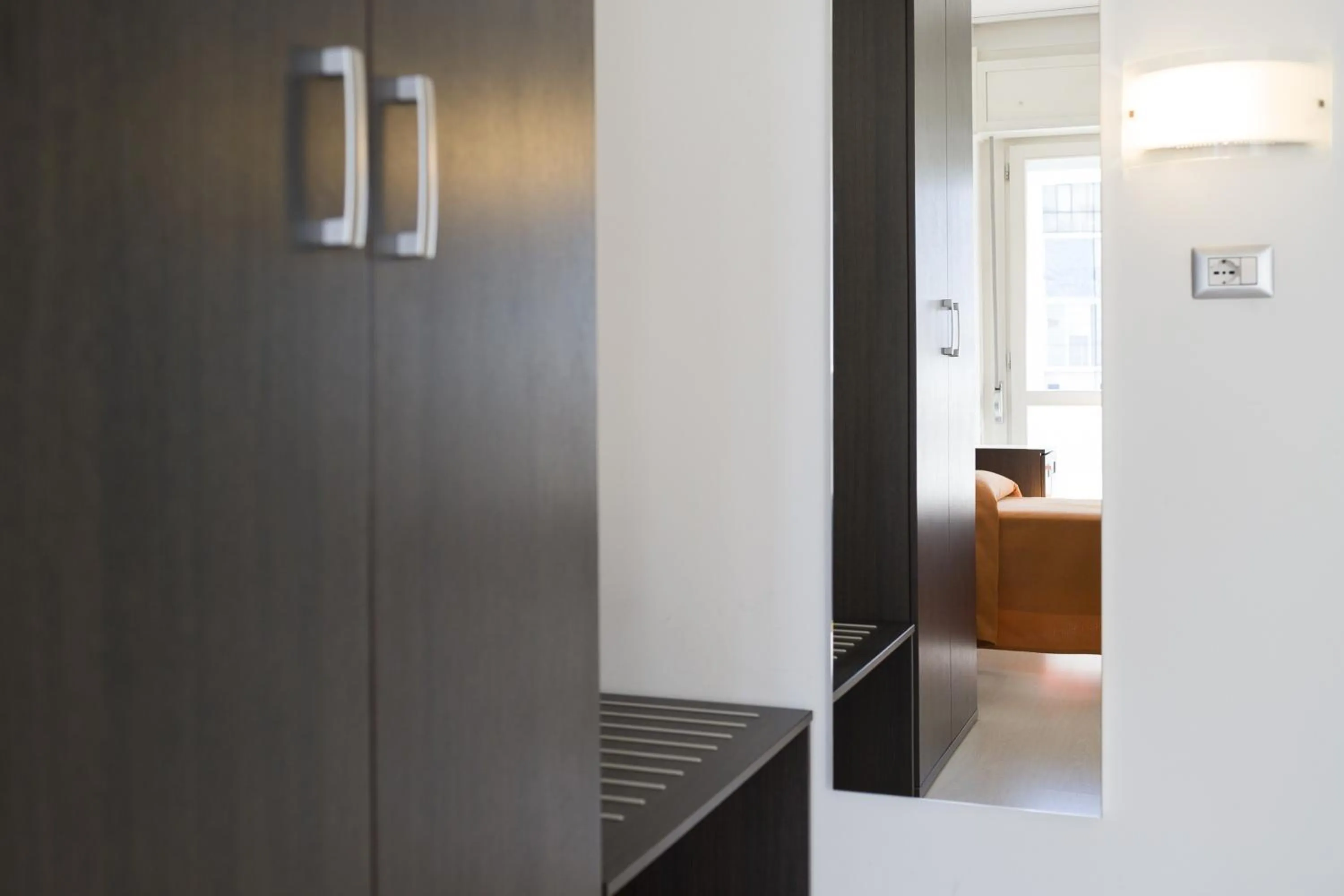 Photo of the whole room in Hotel Sharing