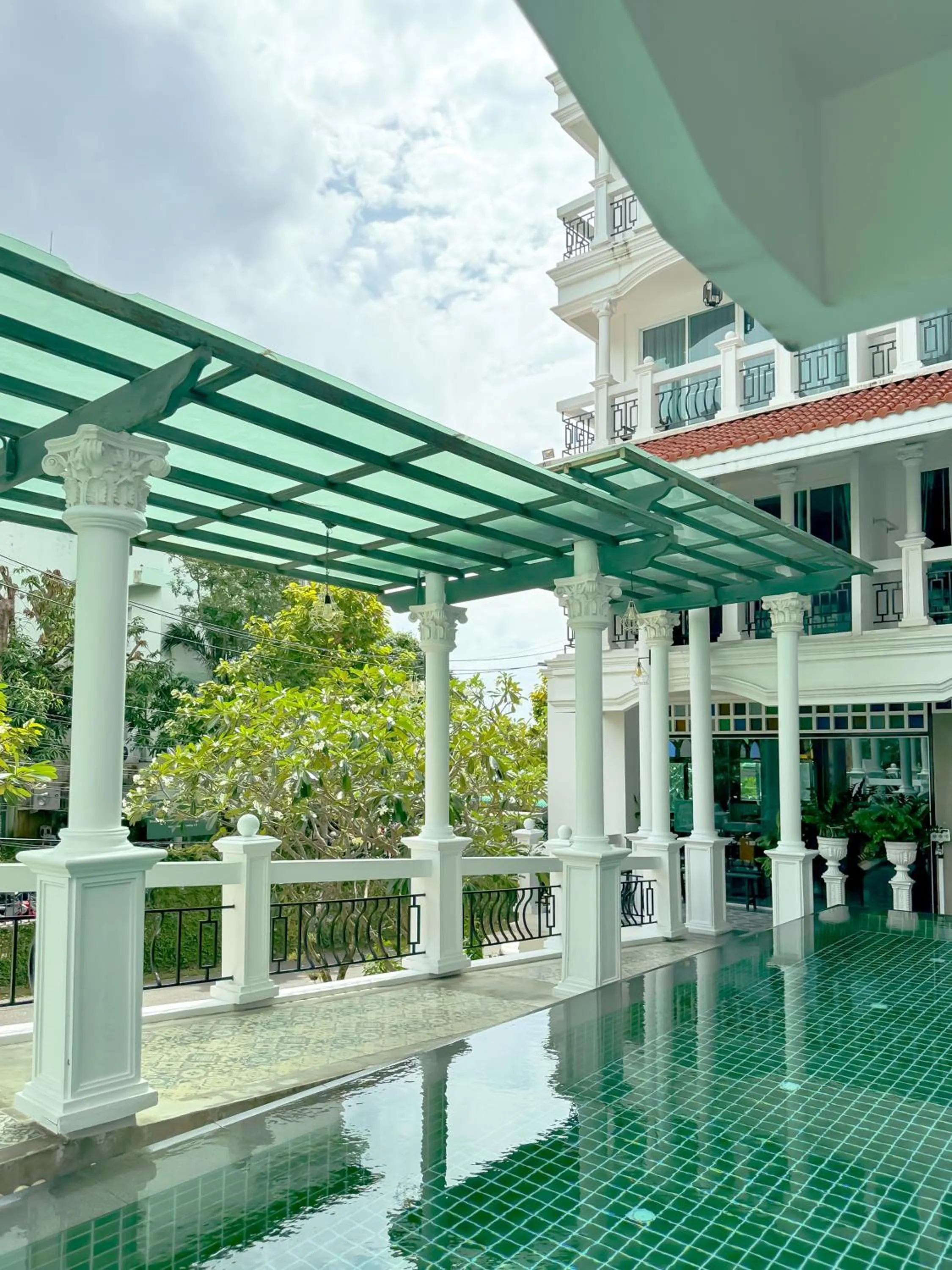 Property building in Grand Supicha City Hotel