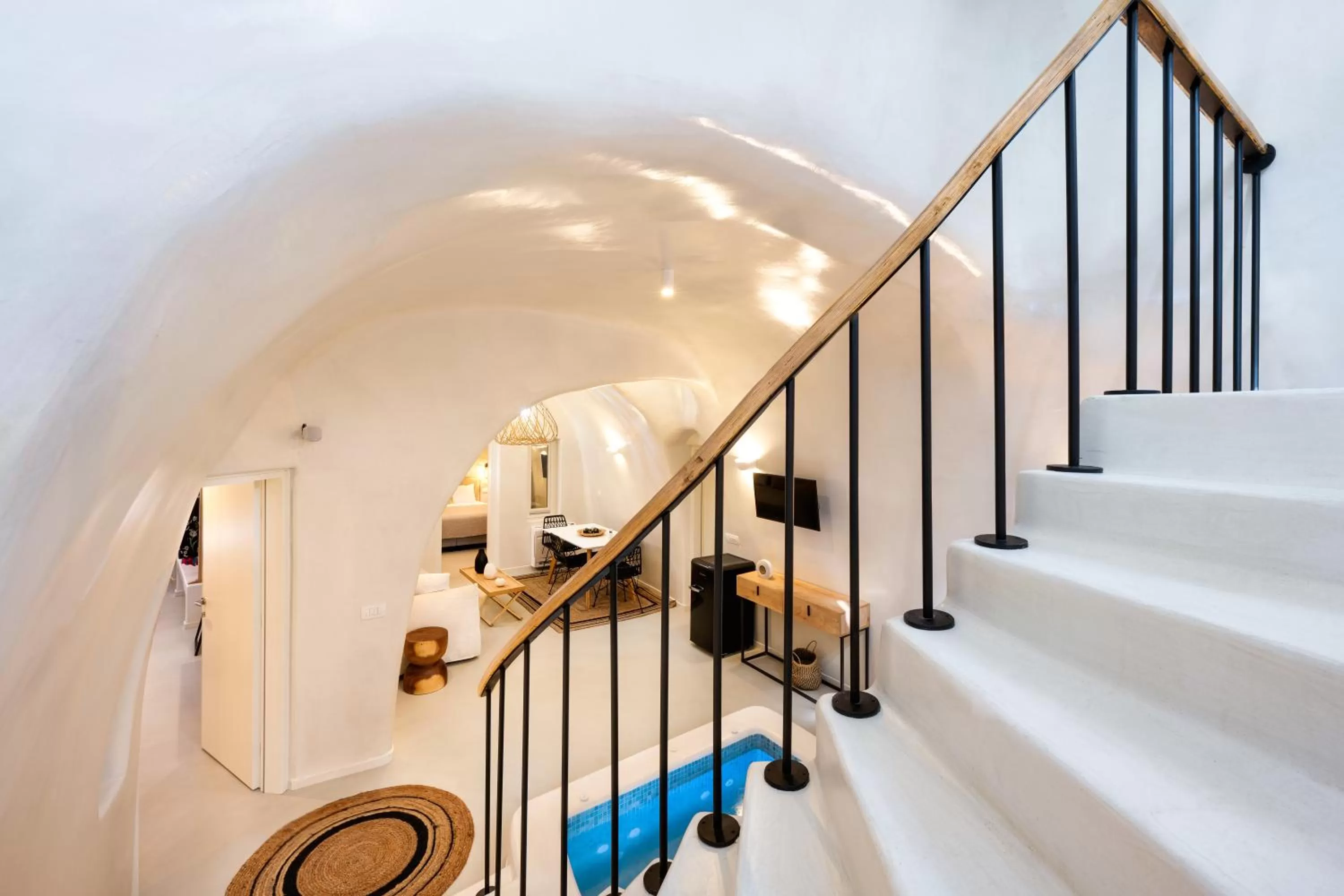 Seating area in Hill Suites