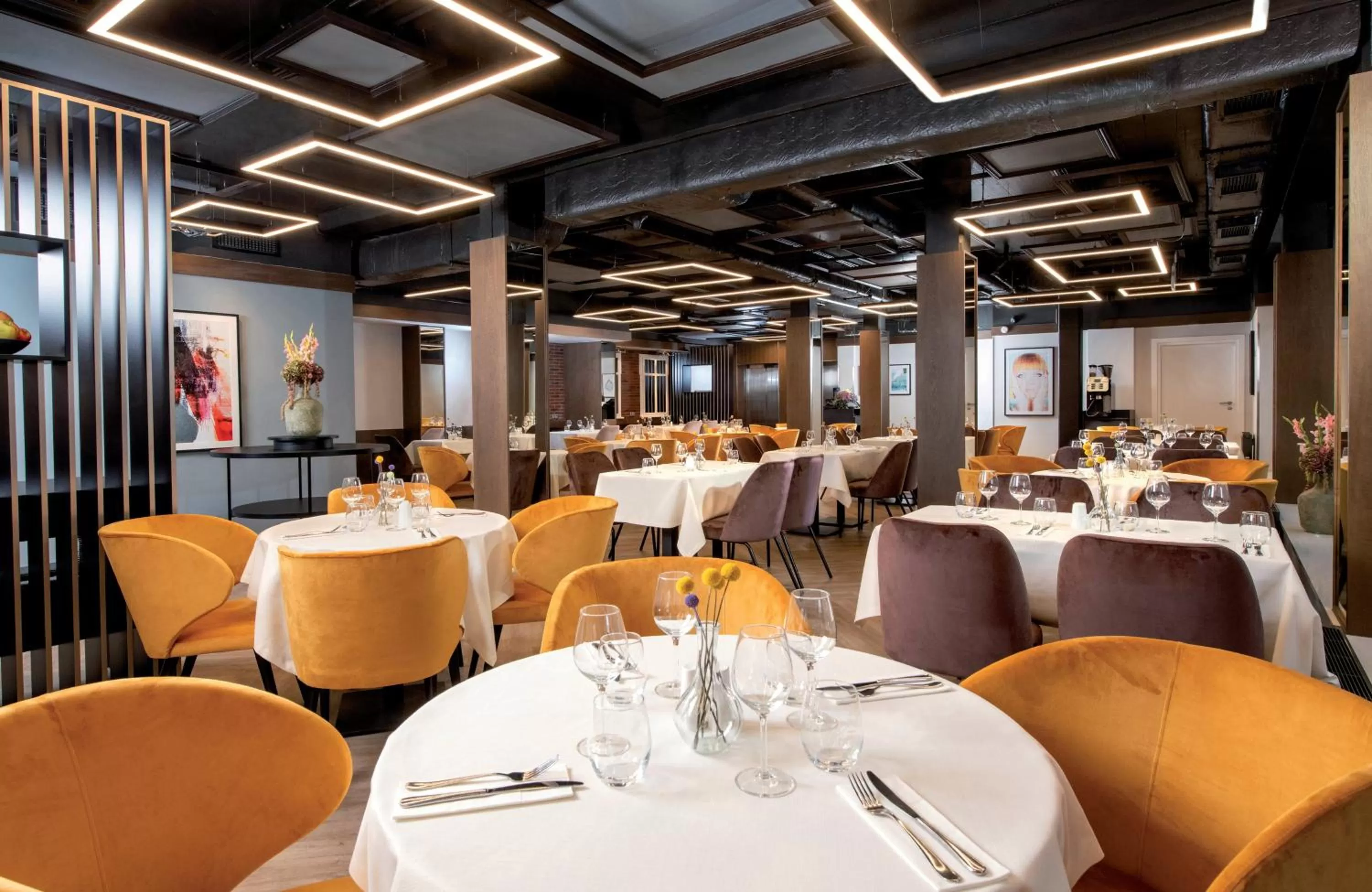 Restaurant/places to eat in Leonardo Boutique Hotel Krakow Old Town