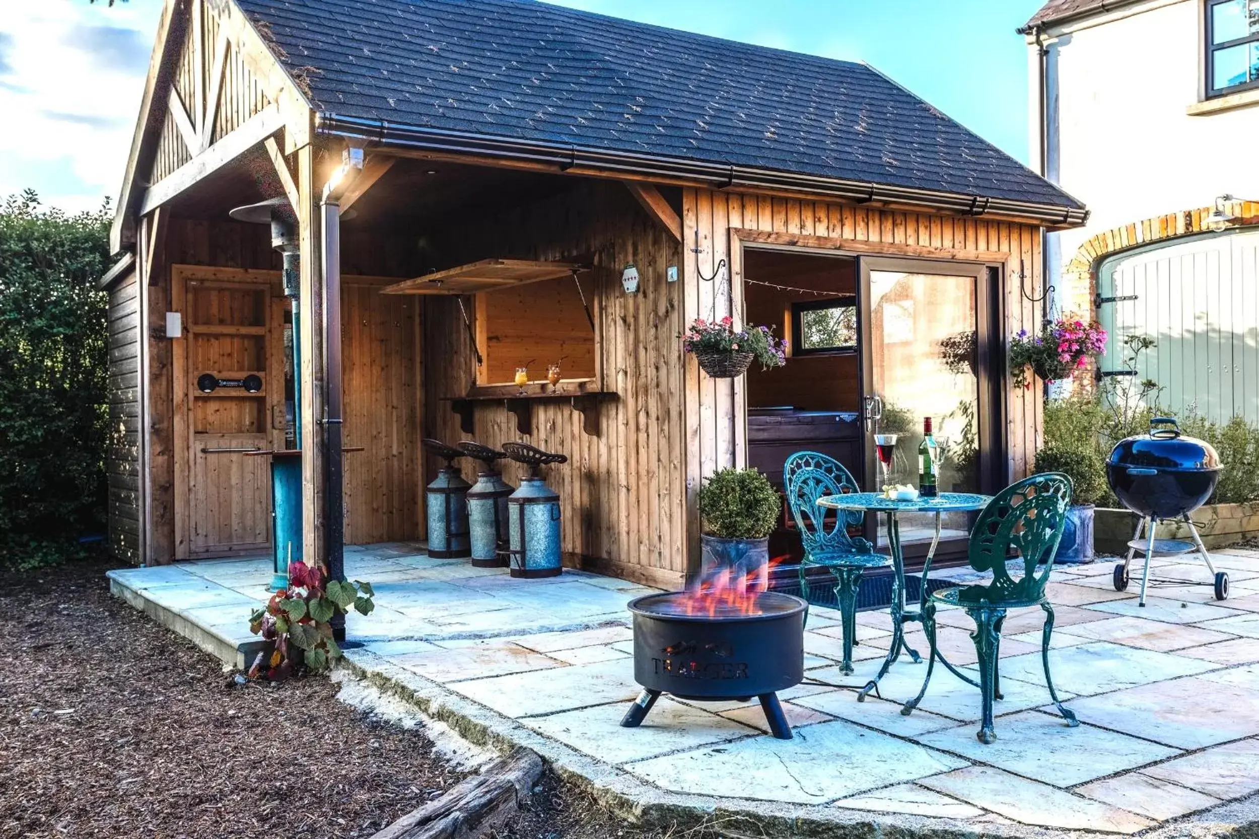 Three-Bedroom Apartment in Lisnacurran Three-Bedroom Apartment in Lisnacurran