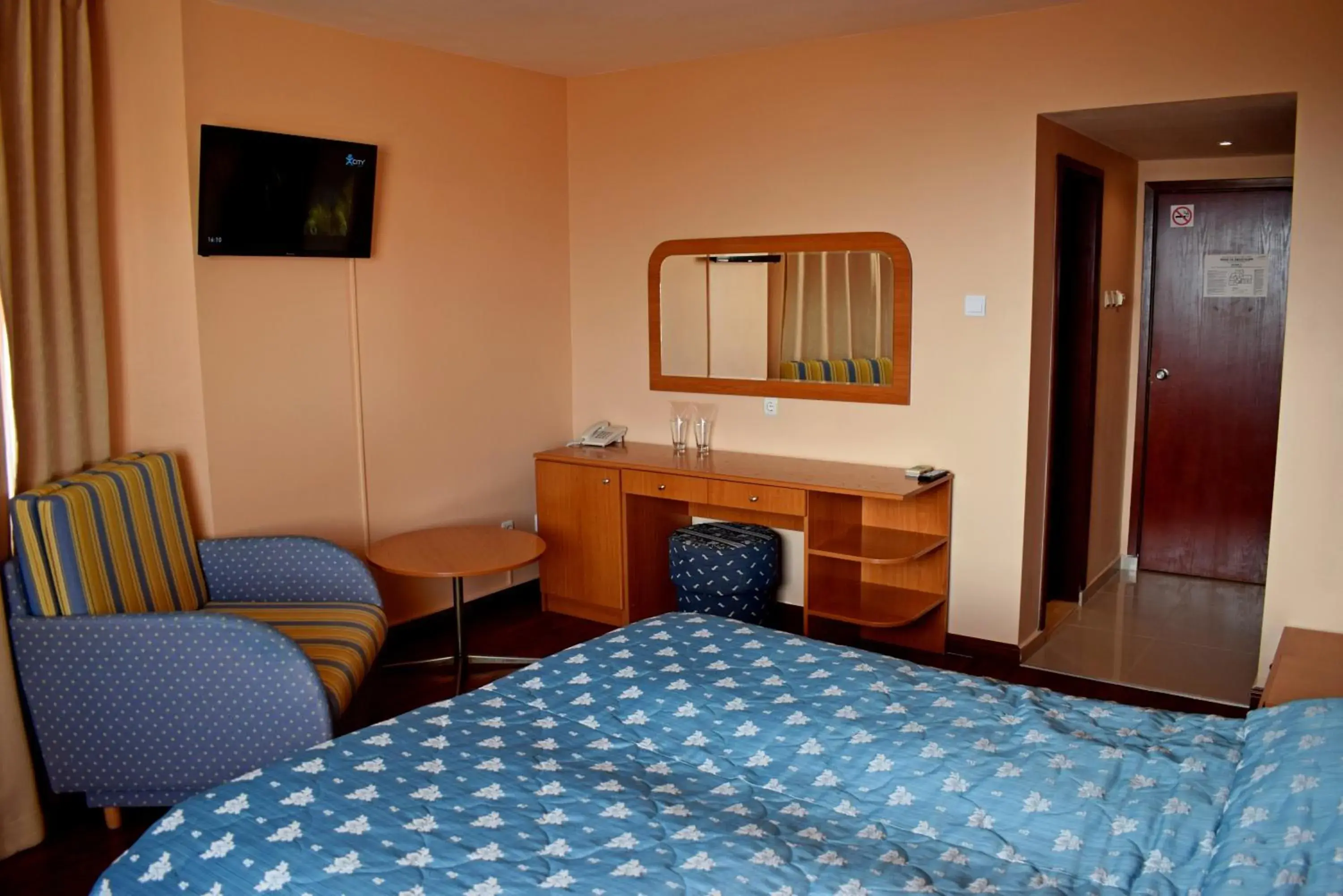 Superior Double Room with Balcony and Sea View in Royal Beach Superior Double Room with Balcony and Sea View in Royal Beach