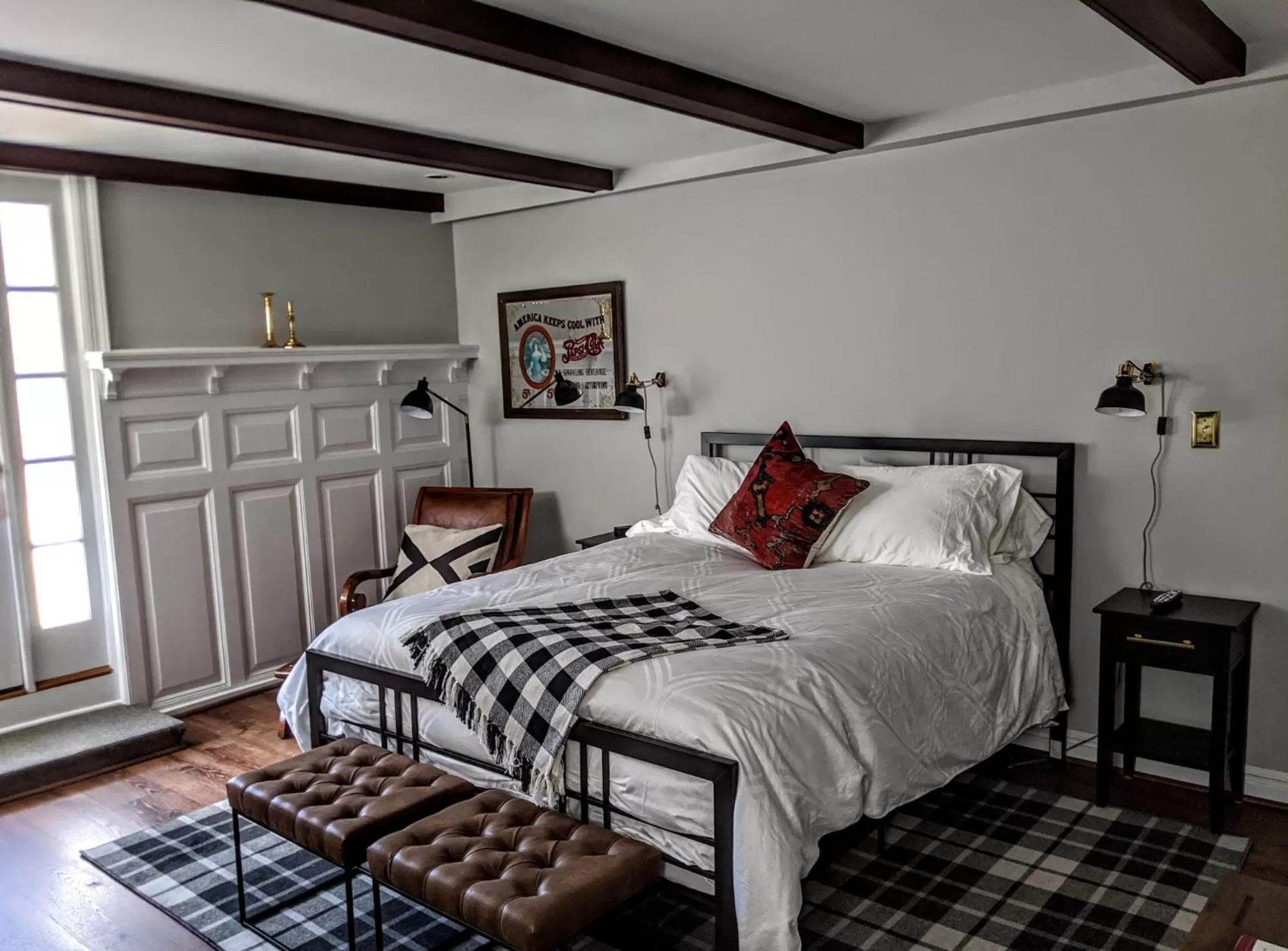 Bed in Stanton House Inn