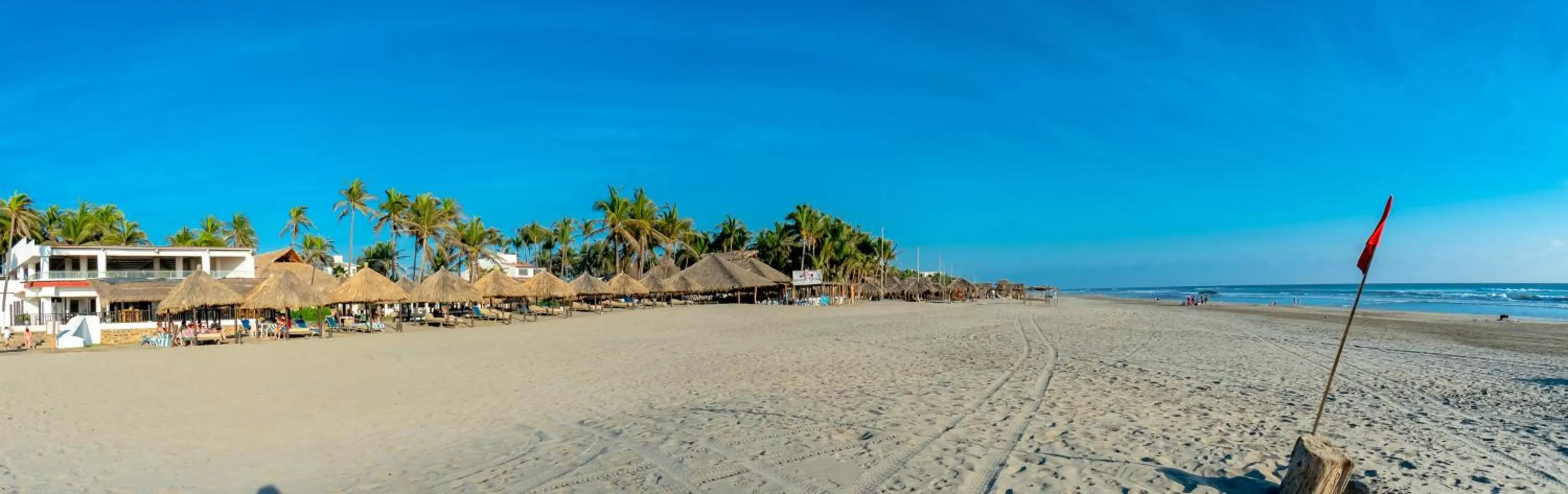Beach in Mar Paraiso Queen