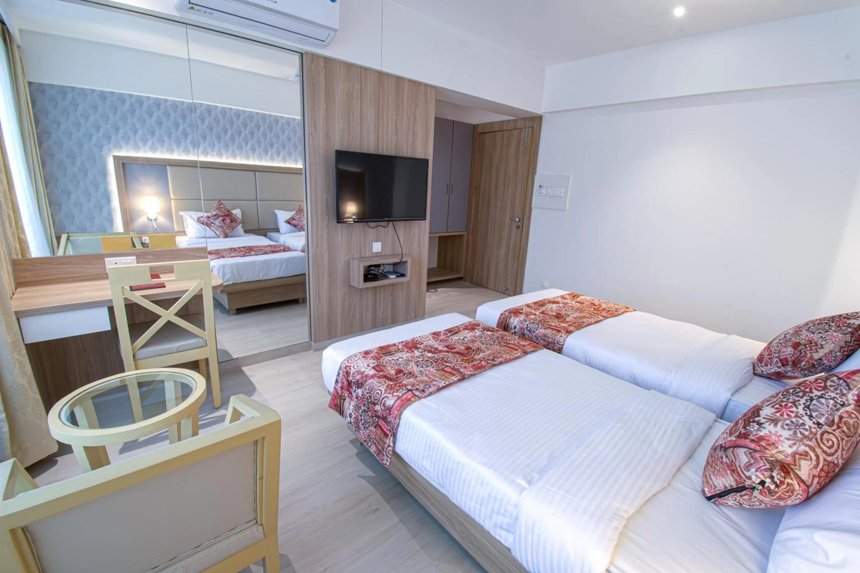 Photo of the whole room, Bed in Hotel Park Tree, NEAR 5 STAR MIDC, KANERIWADI, NH4 GOA HIGHWAY KOLHAPUR