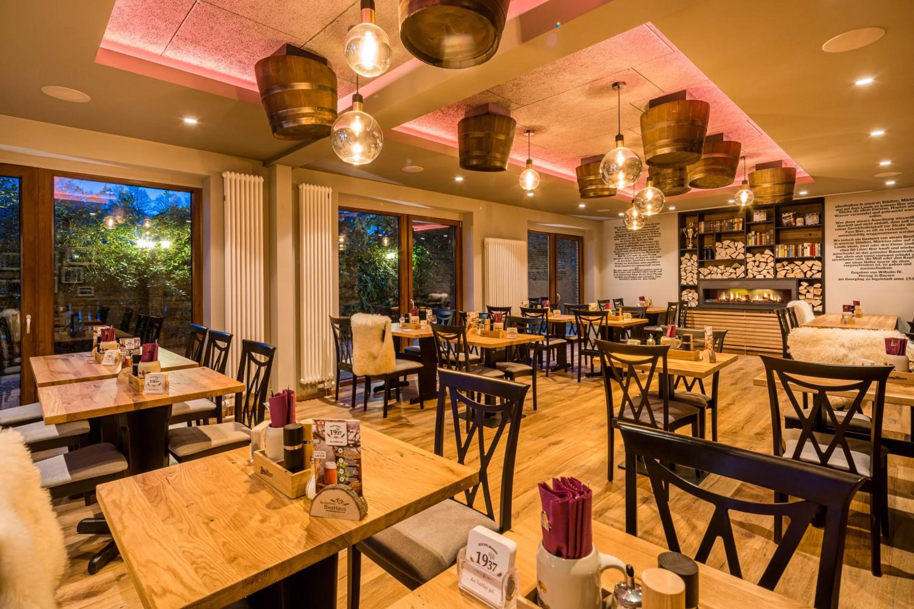 Restaurant/places to eat in Hotel Bockelmann