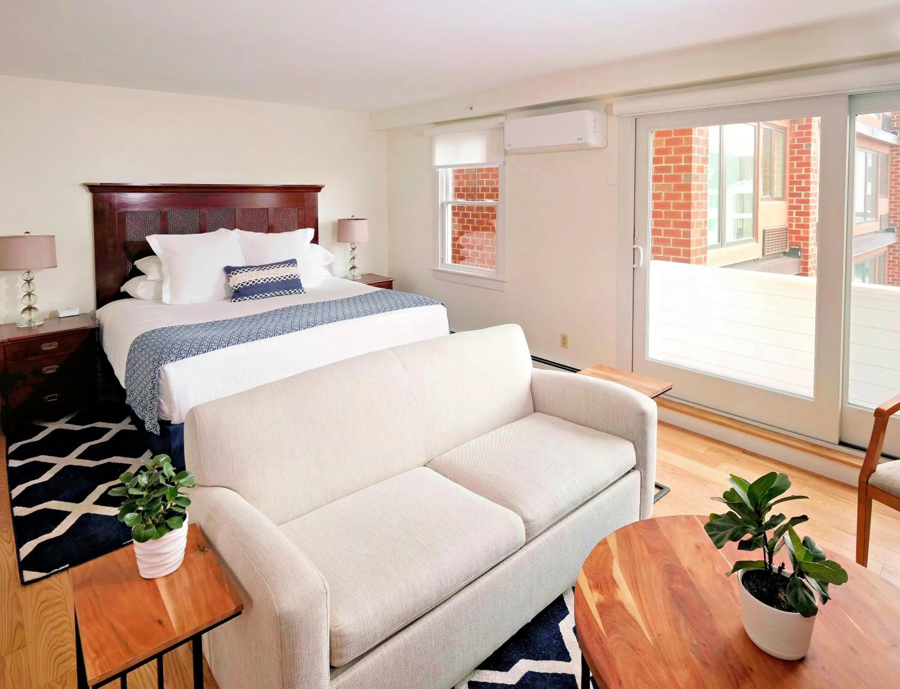 Bedroom, Bed in Harborside Inn