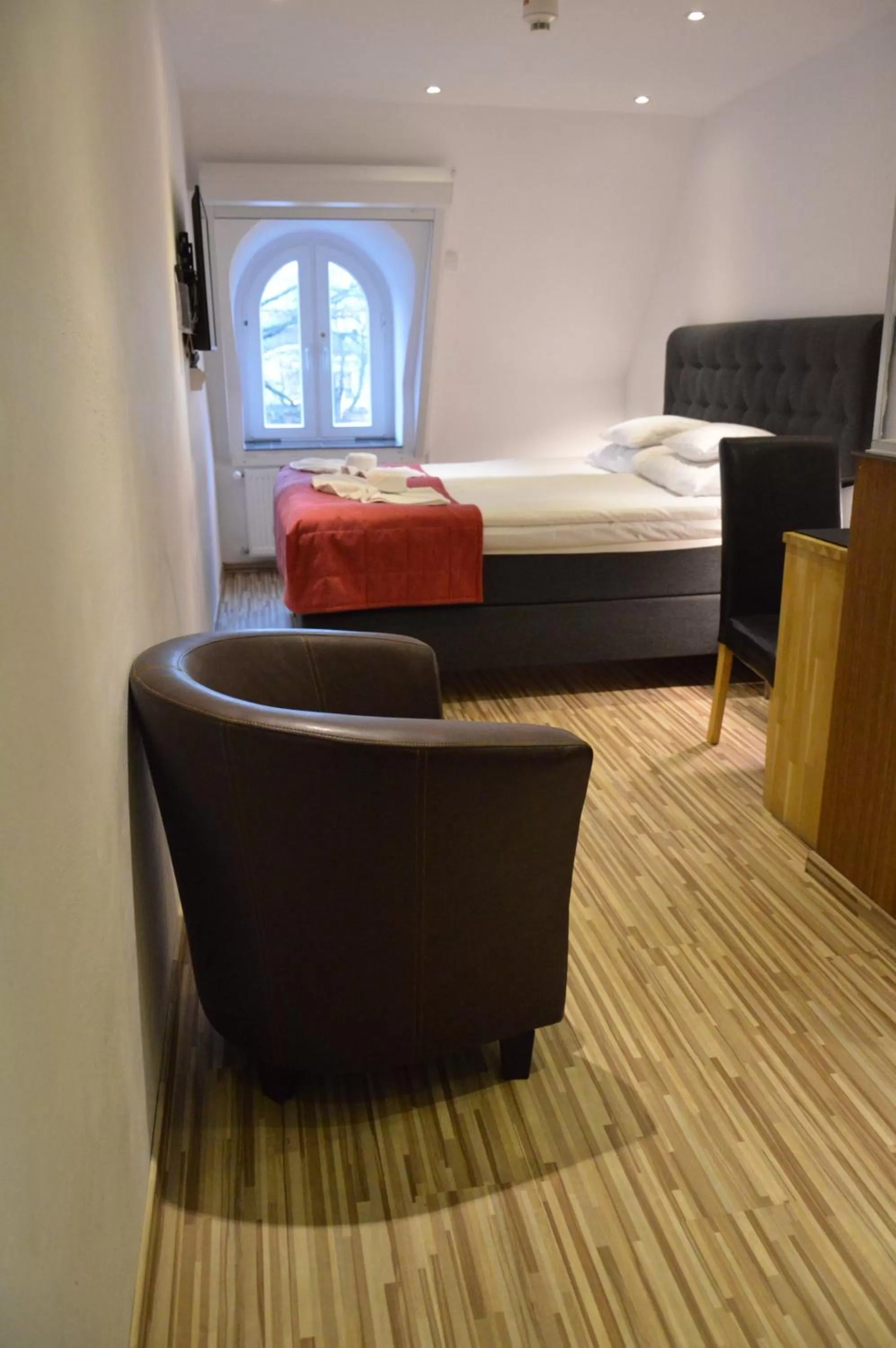 Photo of the whole room, Bed in Best Western Hotel Anno 1937