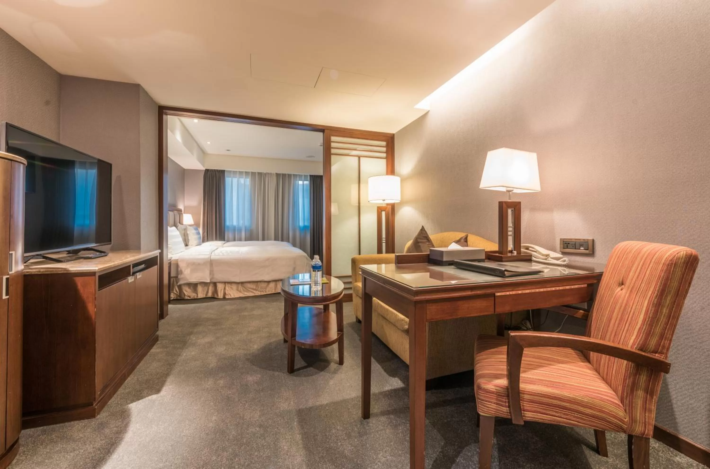 Living room in Royal Biz Taipei Hotel