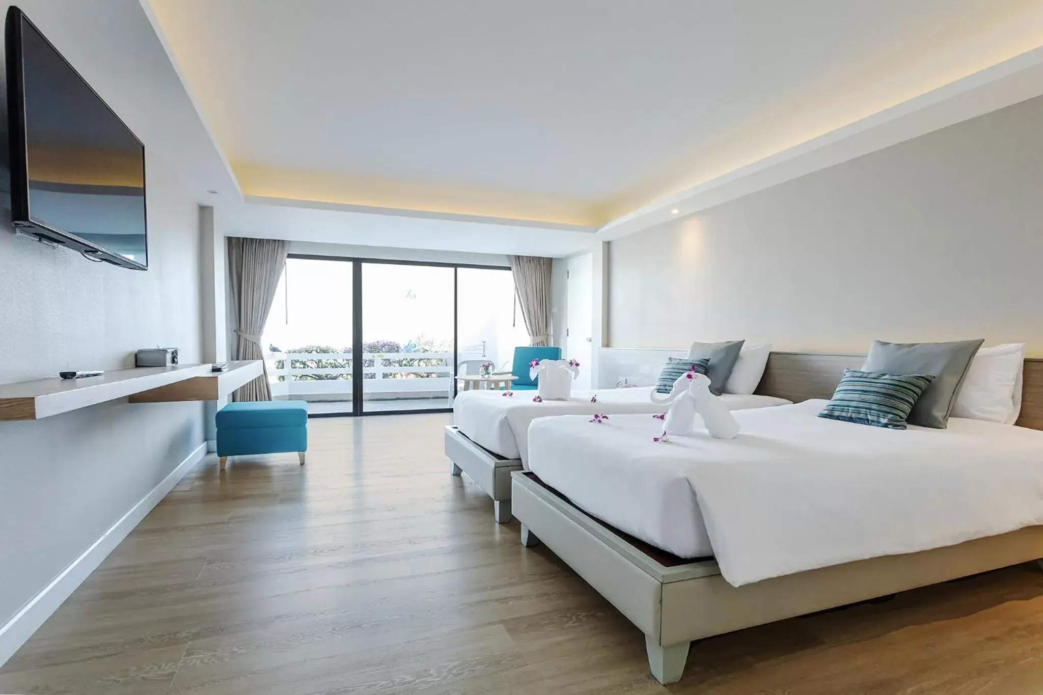 Superior Double or Twin Room in Methavalai Hotel Superior Double or Twin Room in Methavalai Hotel