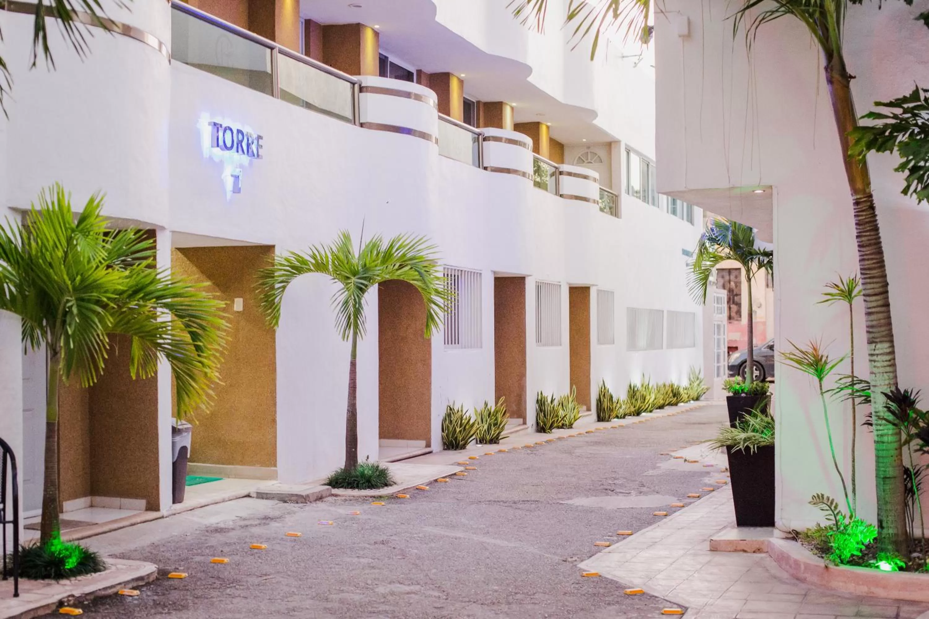 Hotel & Suites Country Valladolid