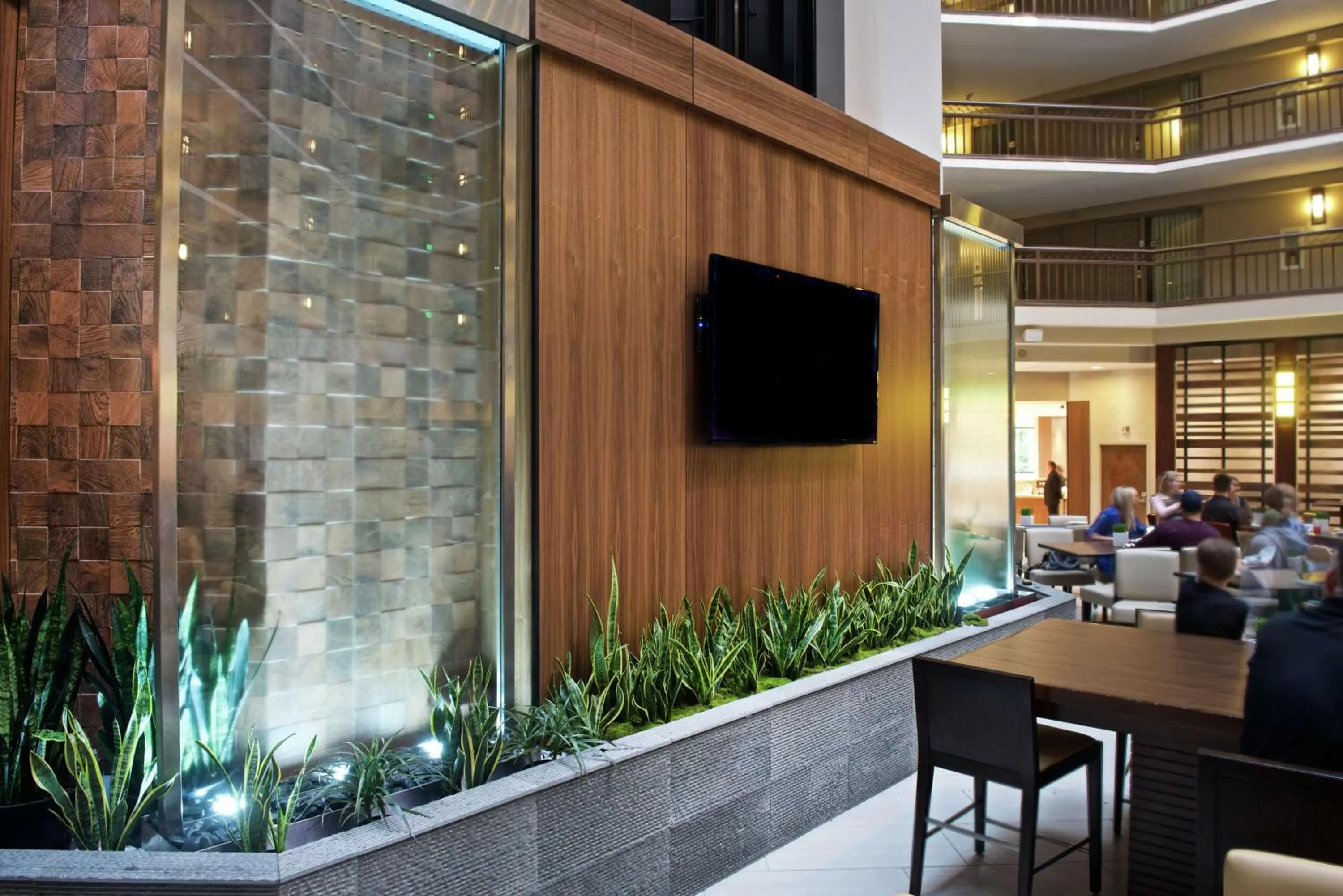 Lobby or reception in Embassy Suites by Hilton Portland Tigard