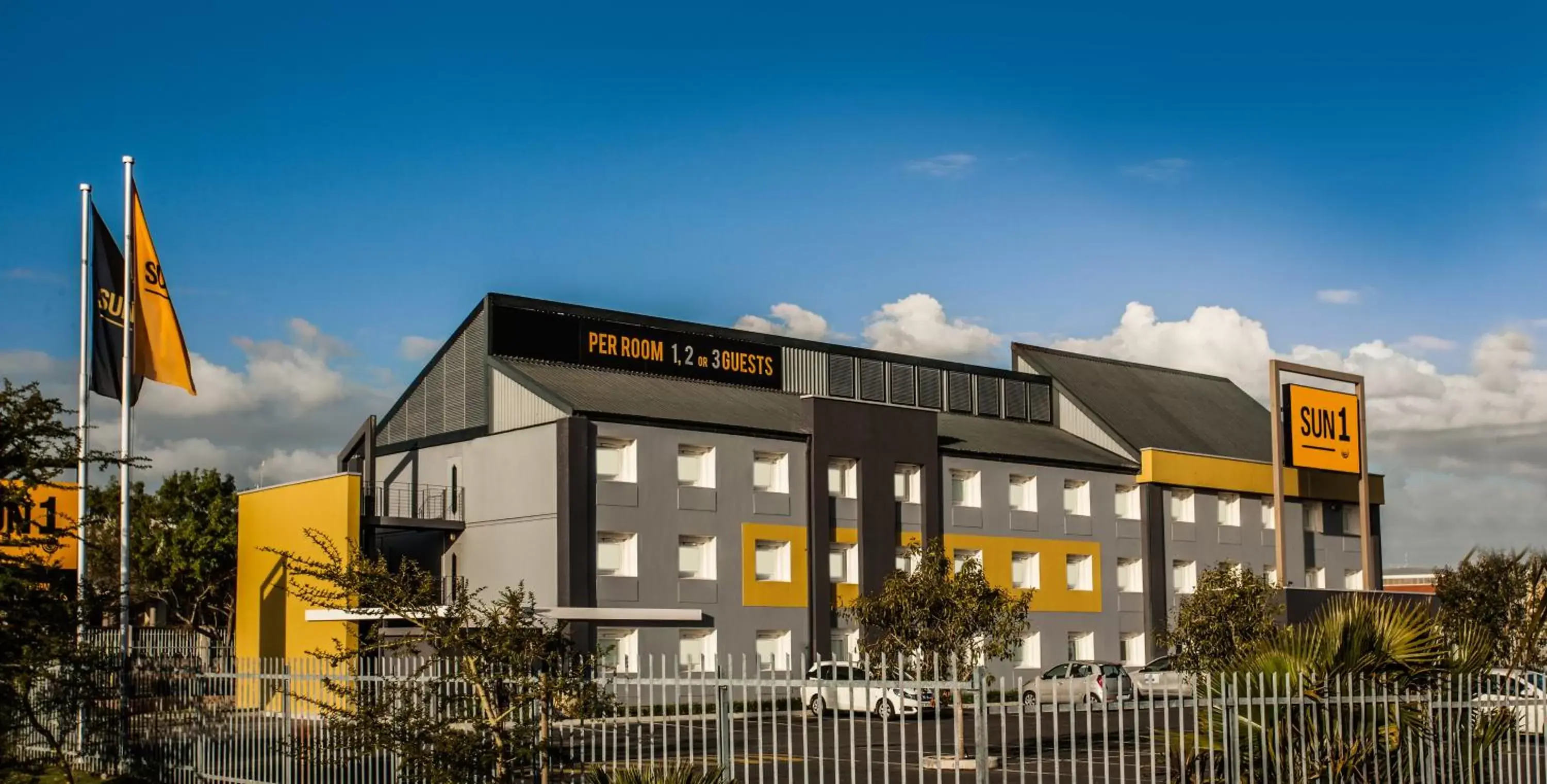 Facade/entrance in SUN1 MILNERTON Facade/entrance in SUN1 MILNERTON